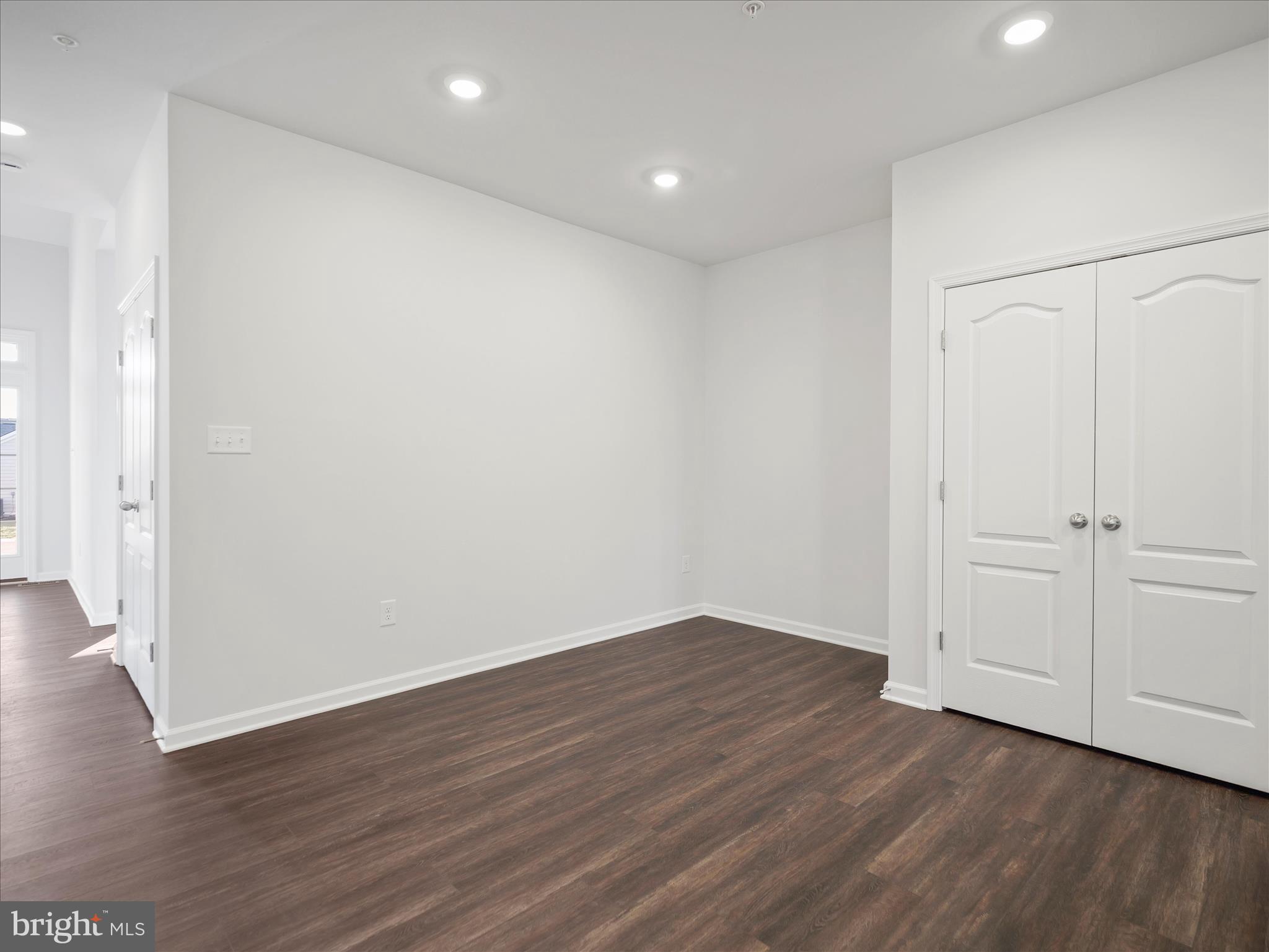 CORTLAND VILLAS - Residential