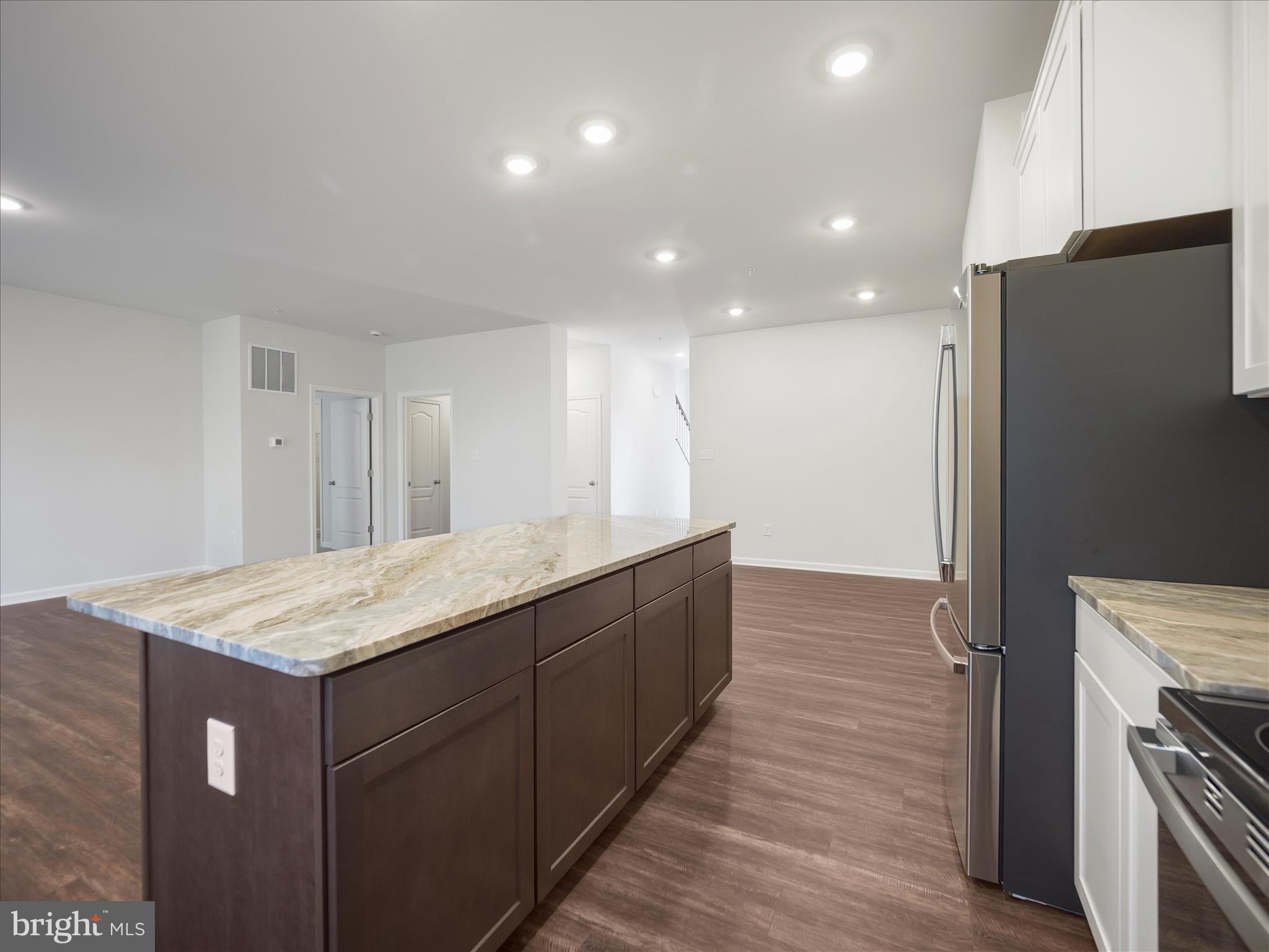 CORTLAND VILLAS - Residential