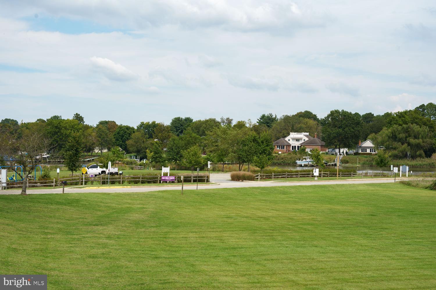 CENTREVILLE - Residential