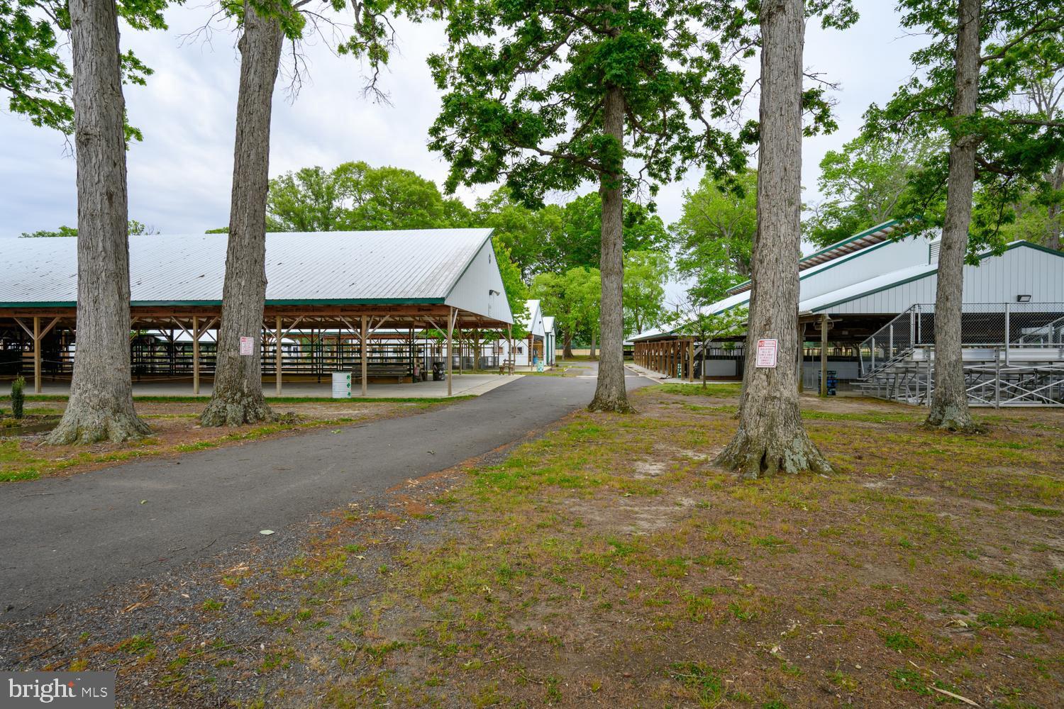 CENTREVILLE - Residential