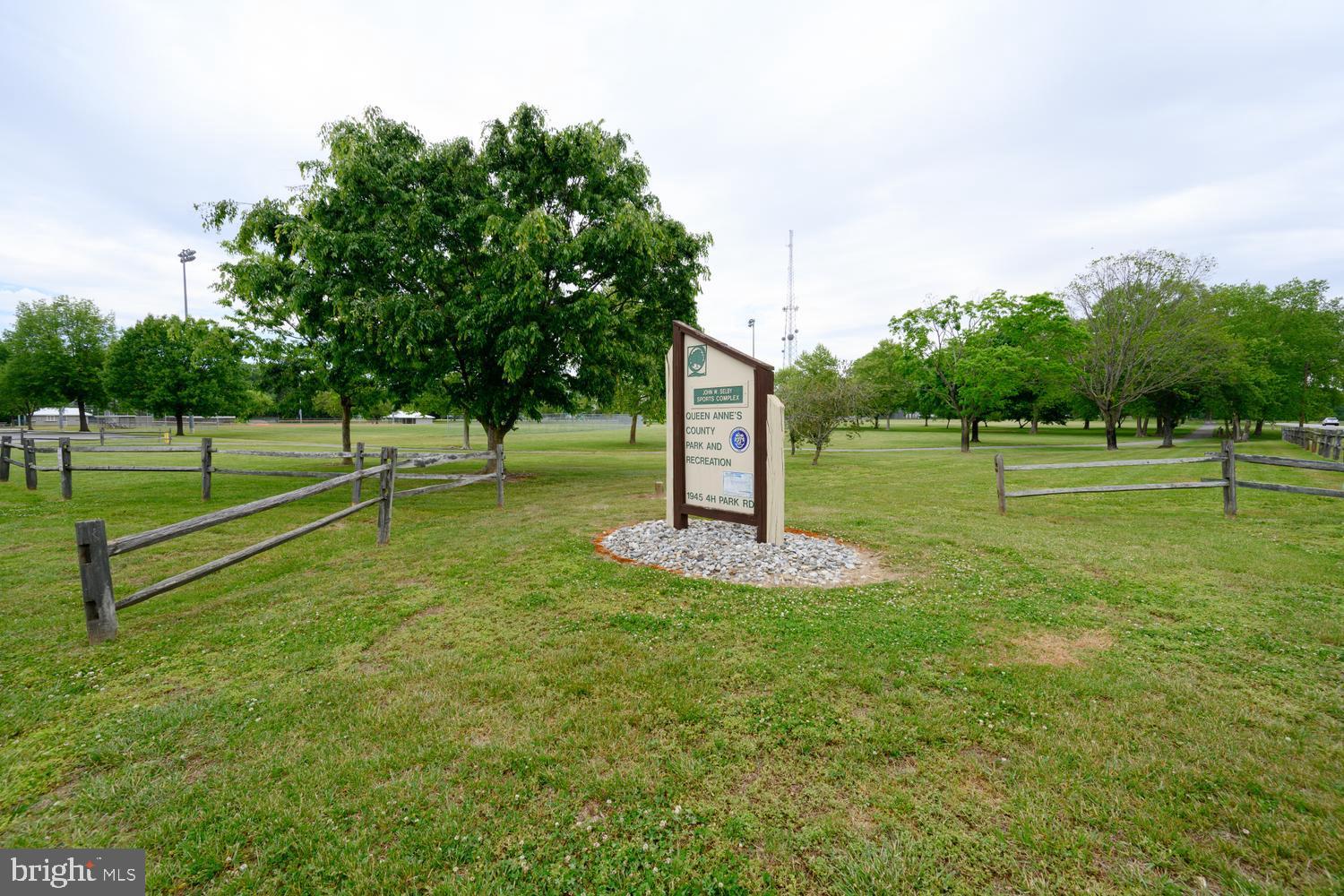 CENTREVILLE - Residential
