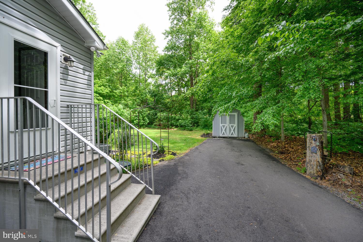 CENTREVILLE - Residential