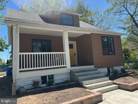 Homes For Sale - 100 Hunter Avenue<br/> WESTVILLE, NJ 08093