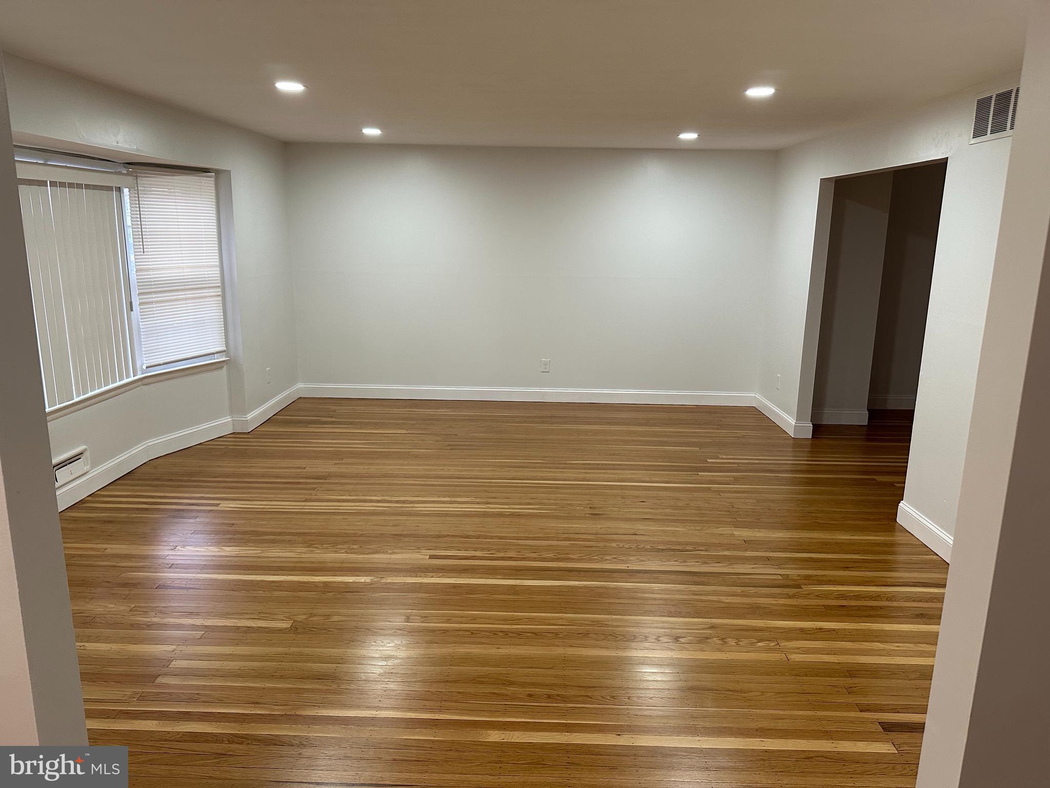 1924 BIRCHWOOD PARK DRIVE N