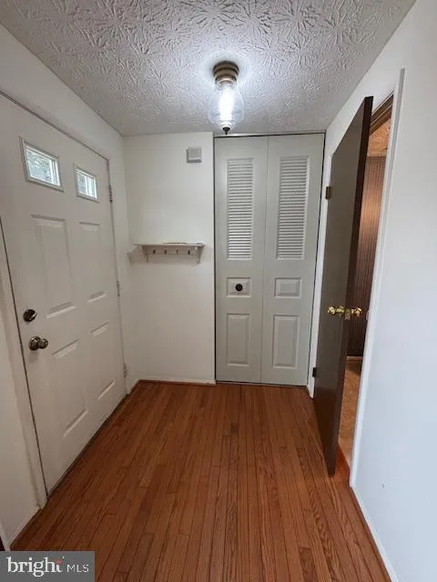 Reston, Virginia 20194, United States, 2 Bedrooms Bedrooms, ,4 BathroomsBathrooms,Residential,Contingent,11254