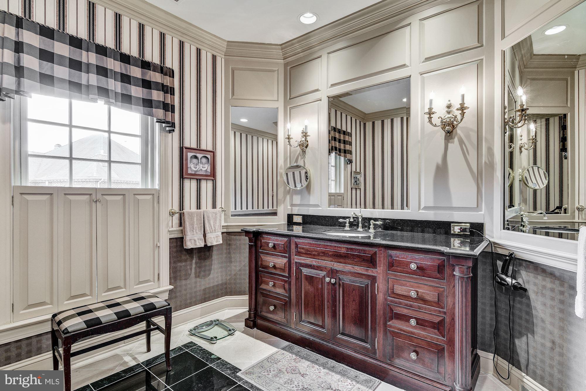 CHAIN BRIDGE TERRACE - Residential