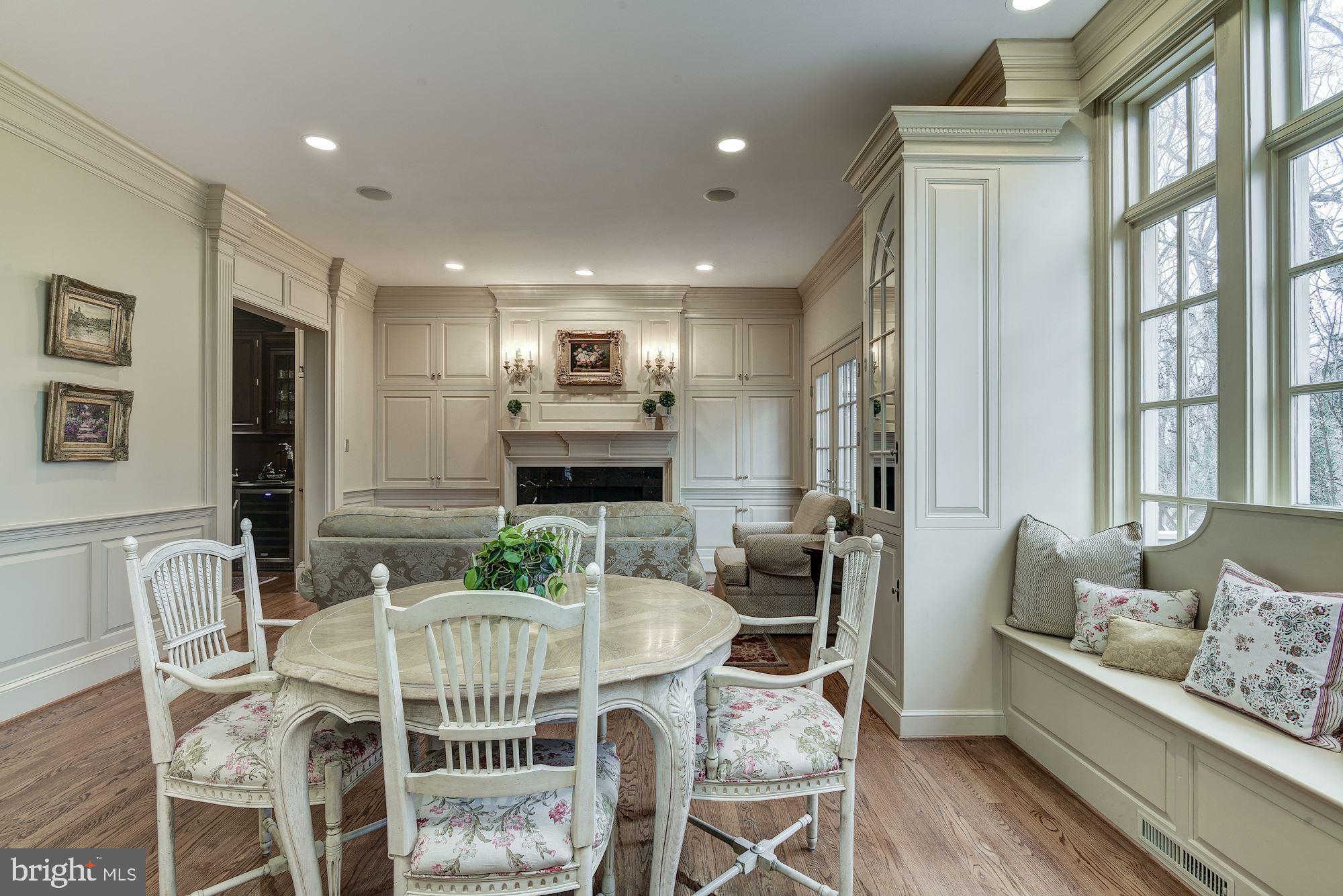 CHAIN BRIDGE TERRACE - Residential