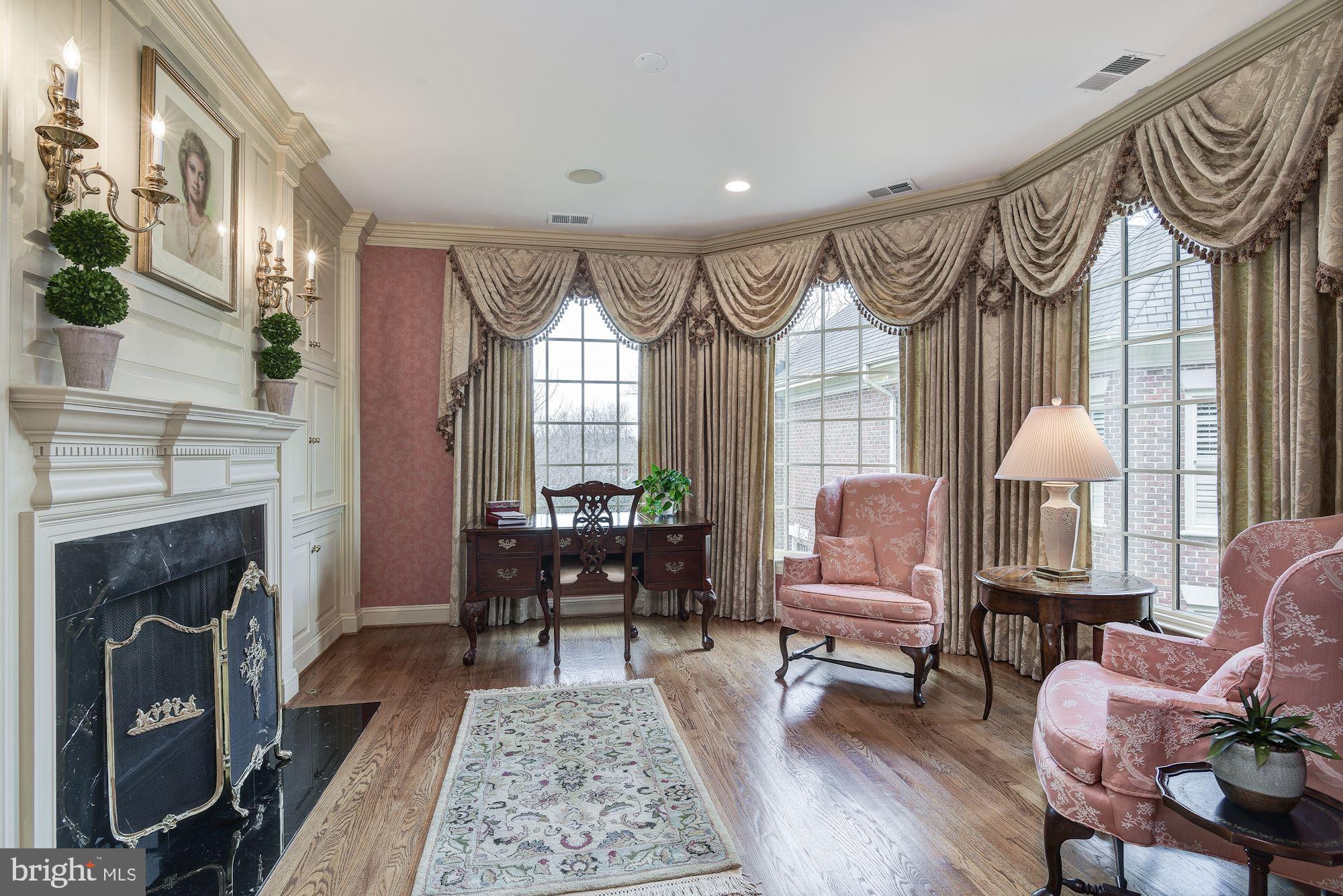 CHAIN BRIDGE TERRACE - Residential