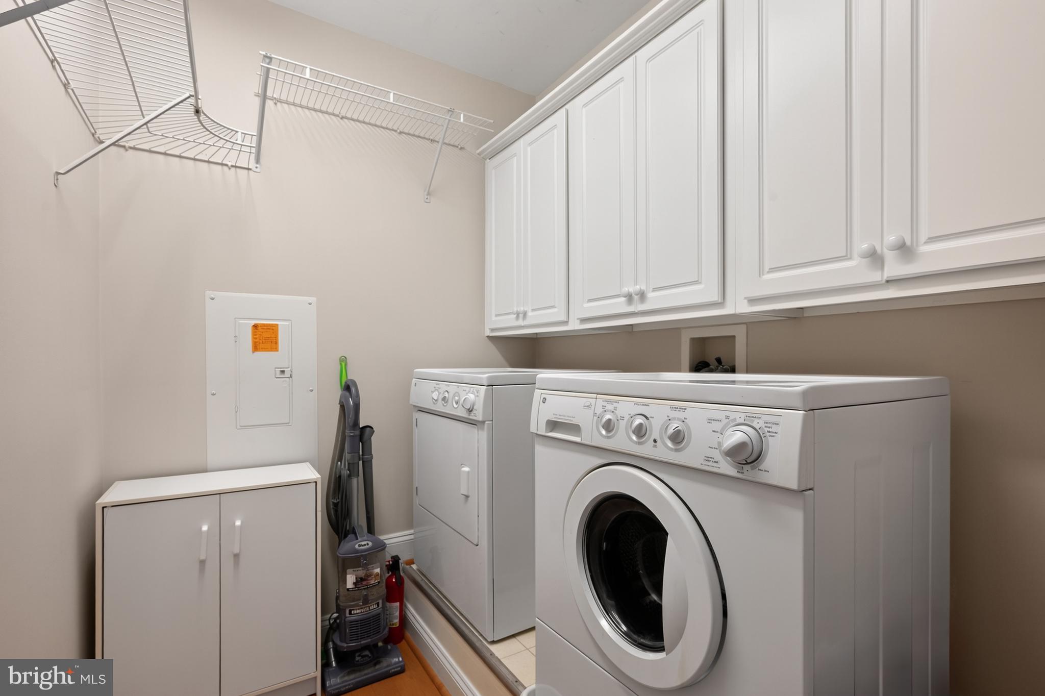 HIDDENBROOK - Residential