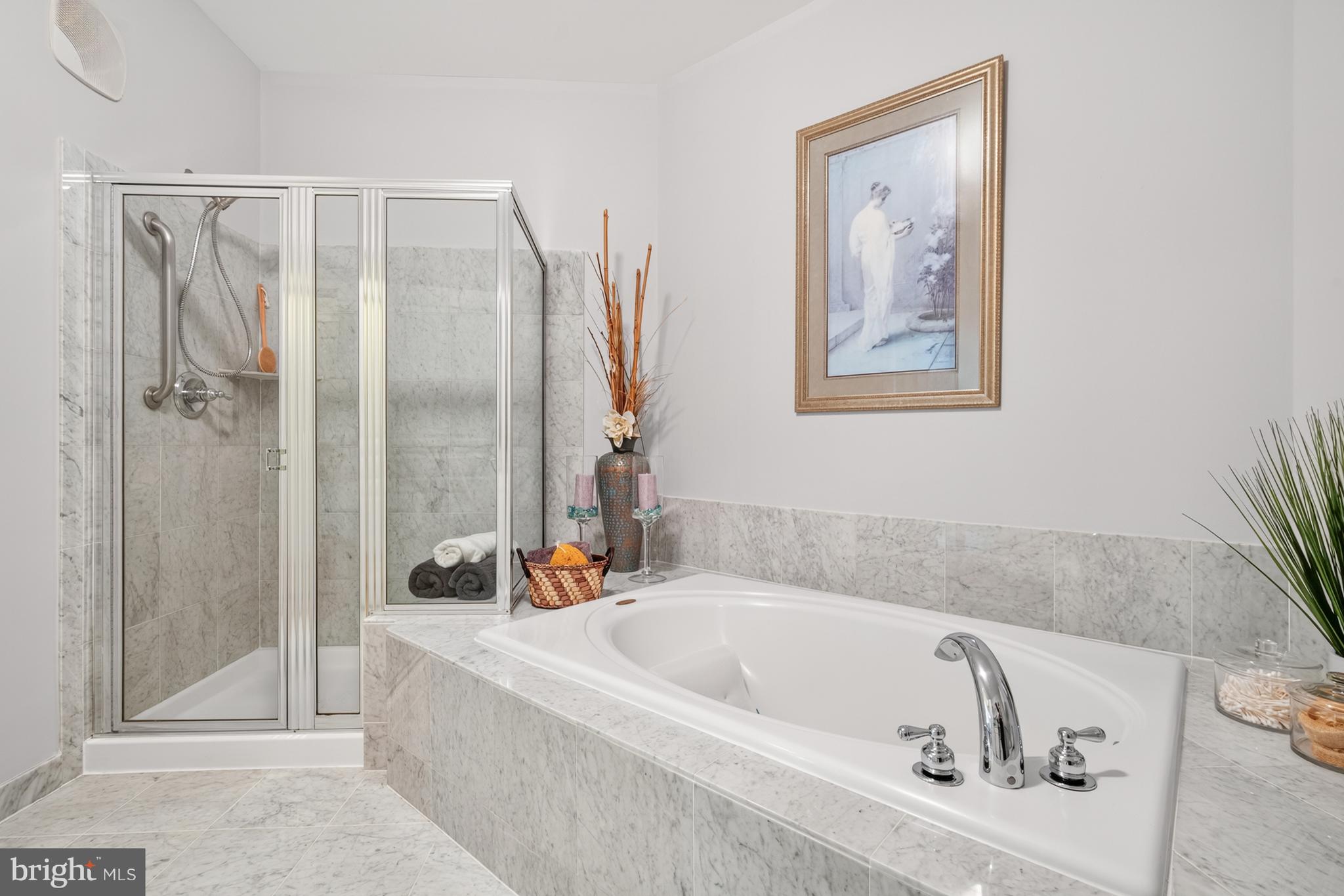 HIDDENBROOK - Residential