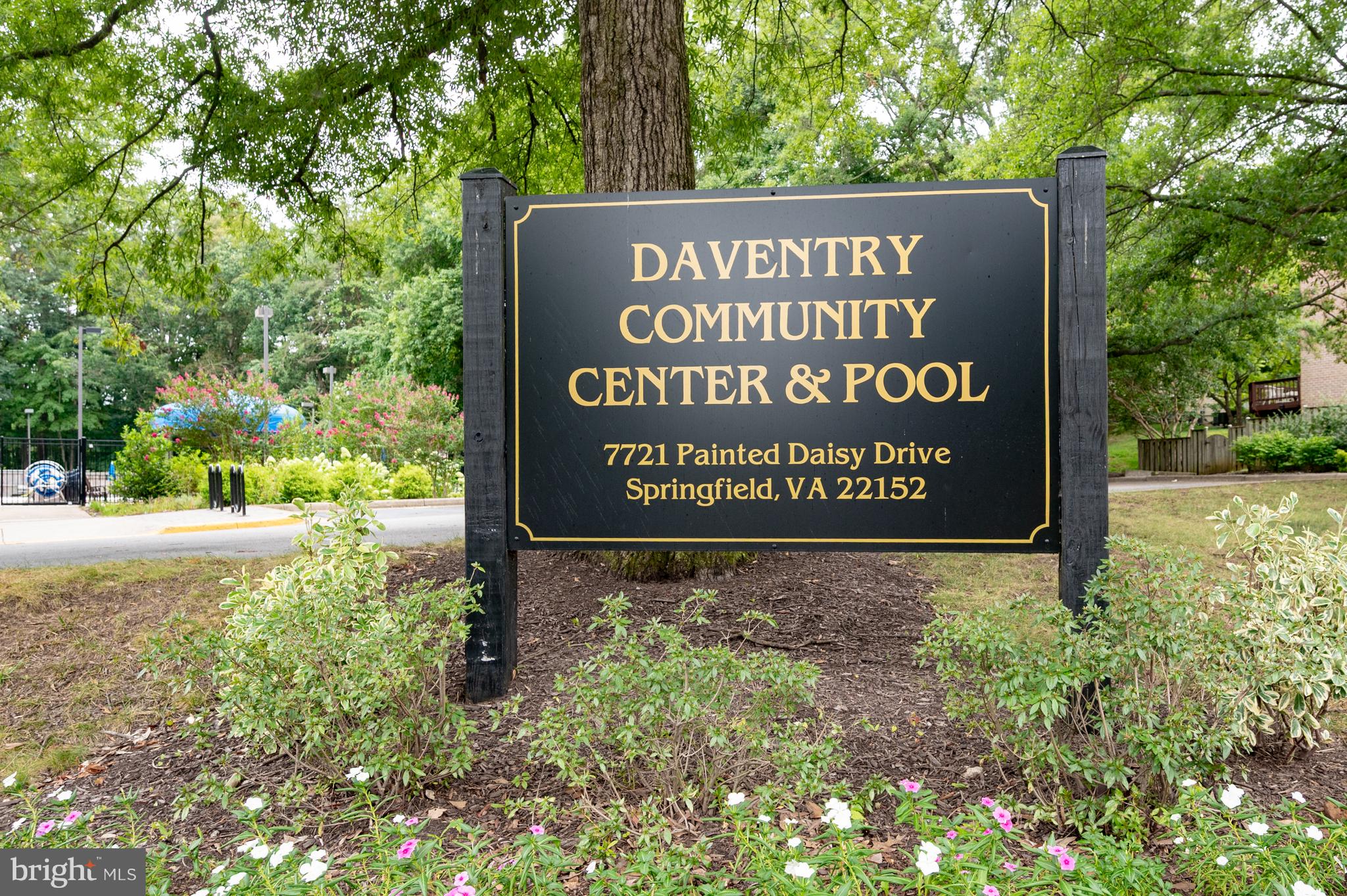 HIDDENBROOK - Residential