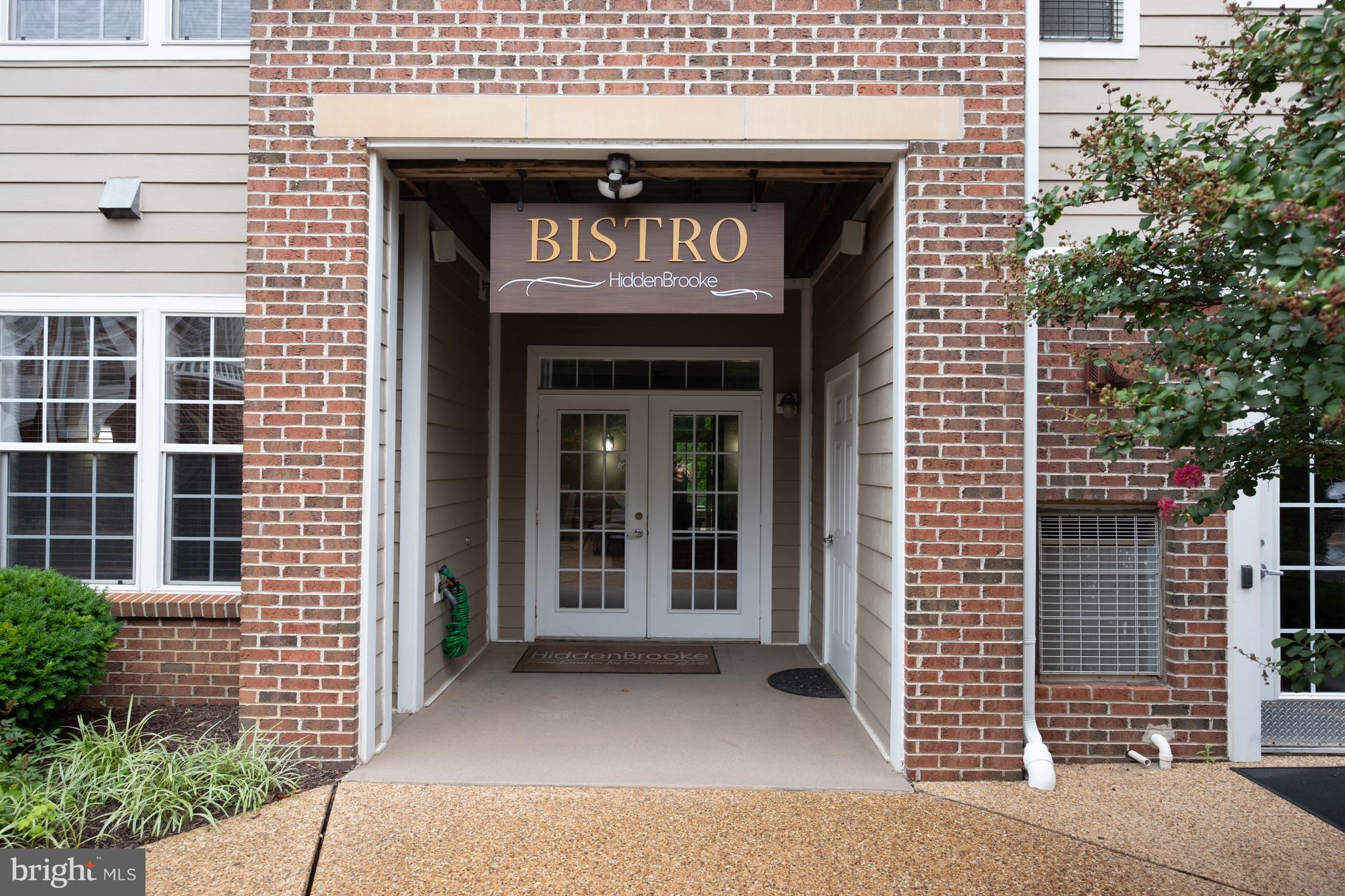 HIDDENBROOK - Residential