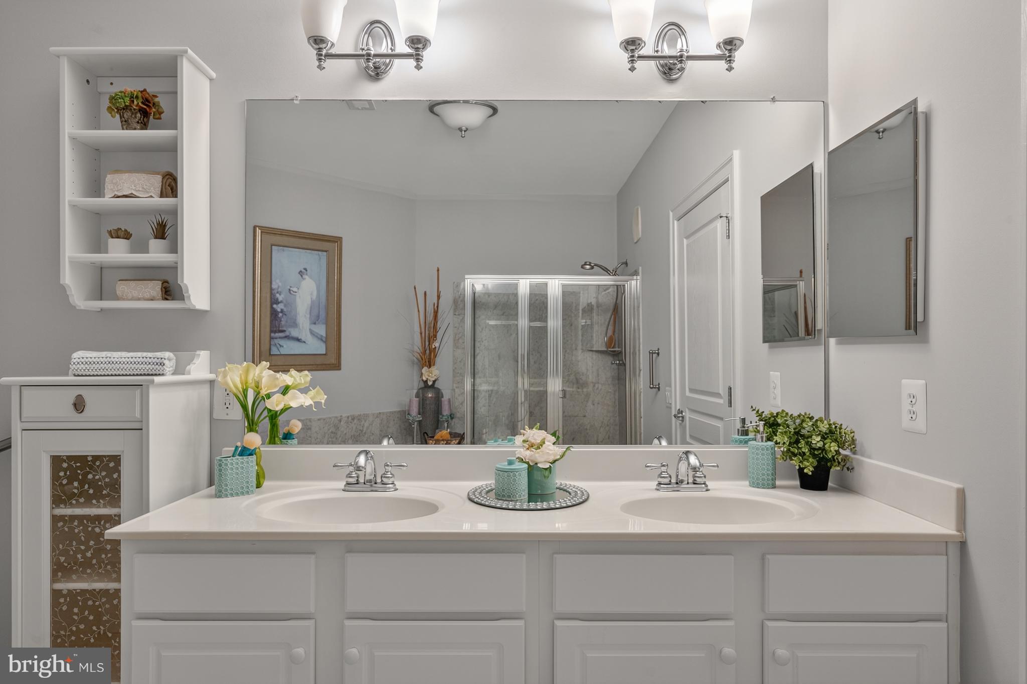 HIDDENBROOK - Residential