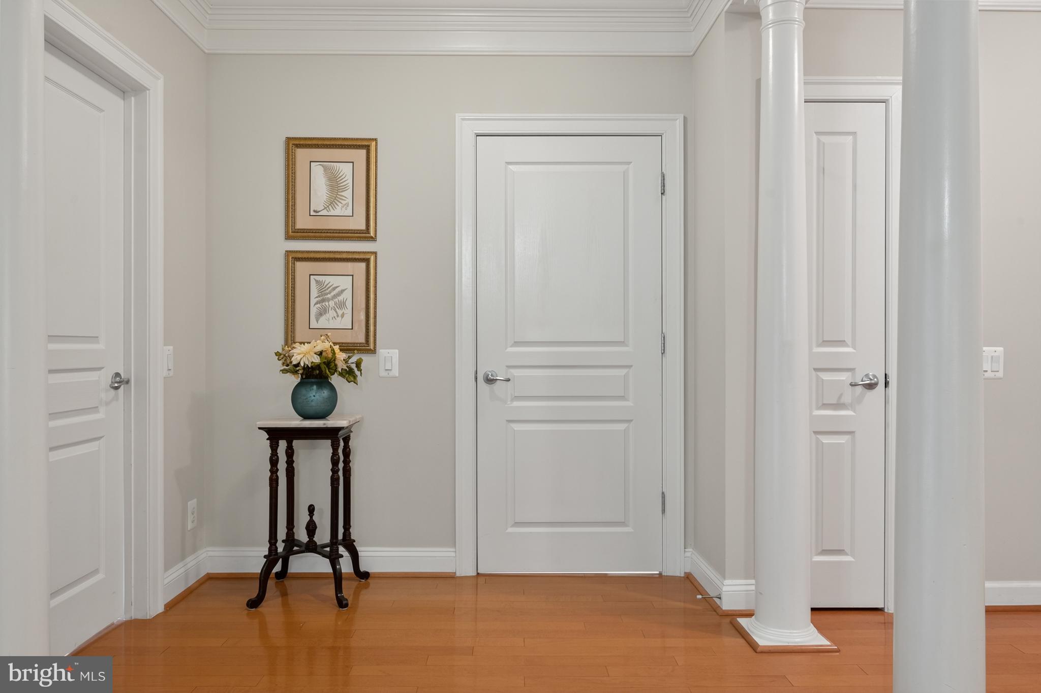 HIDDENBROOK - Residential