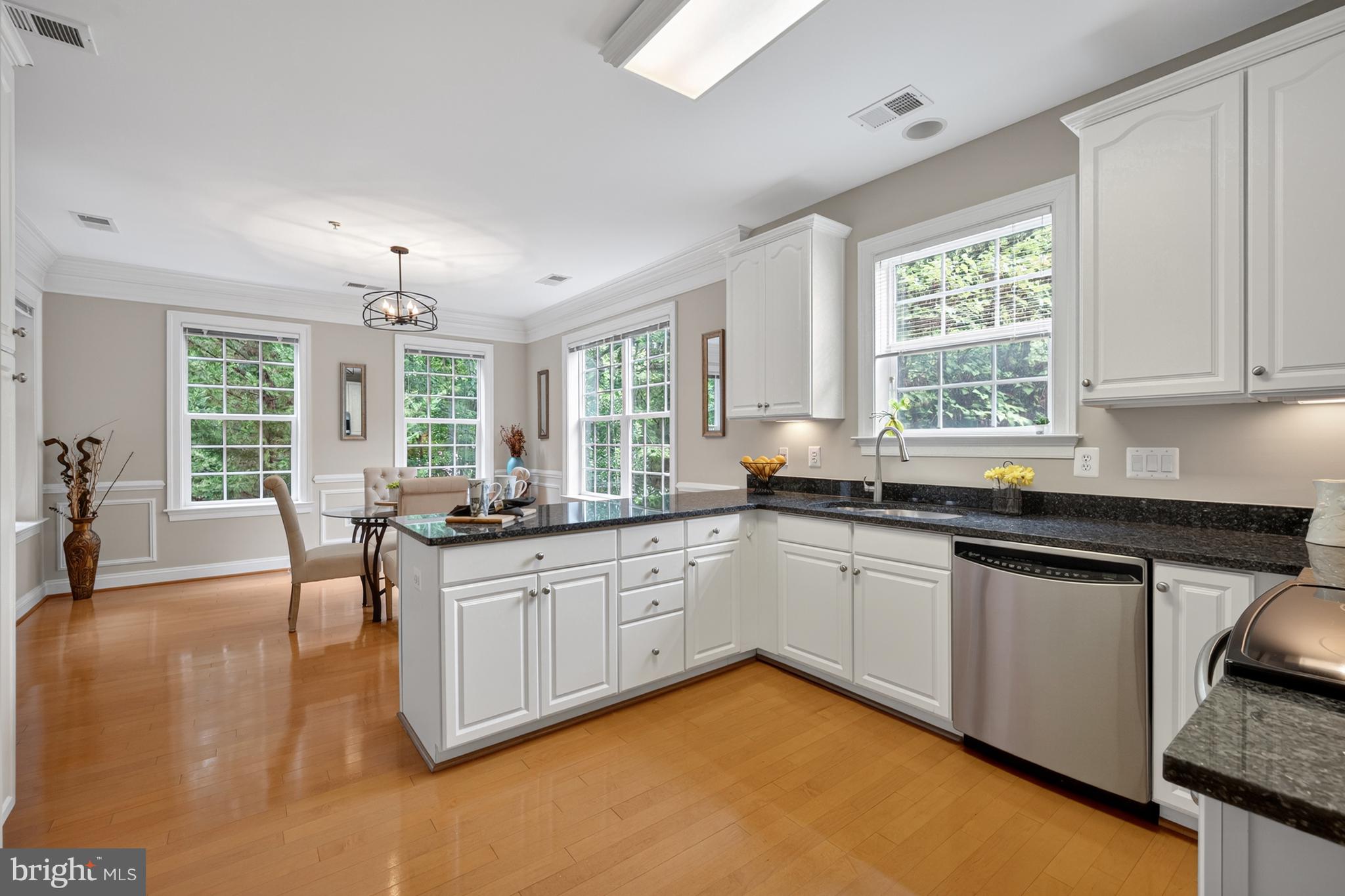 HIDDENBROOK - Residential