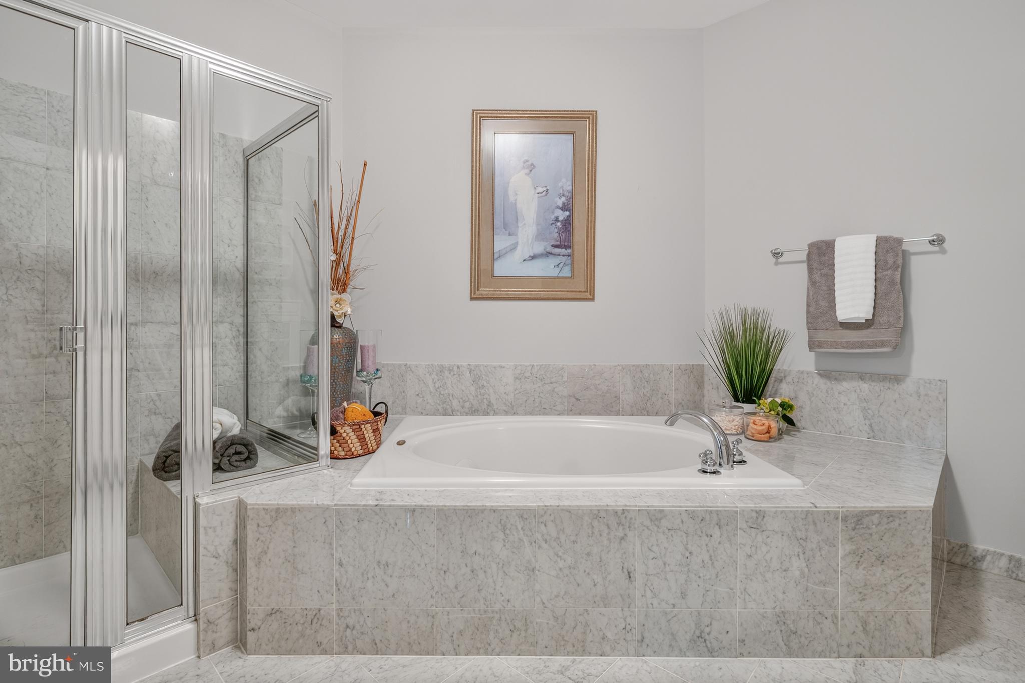 HIDDENBROOK - Residential