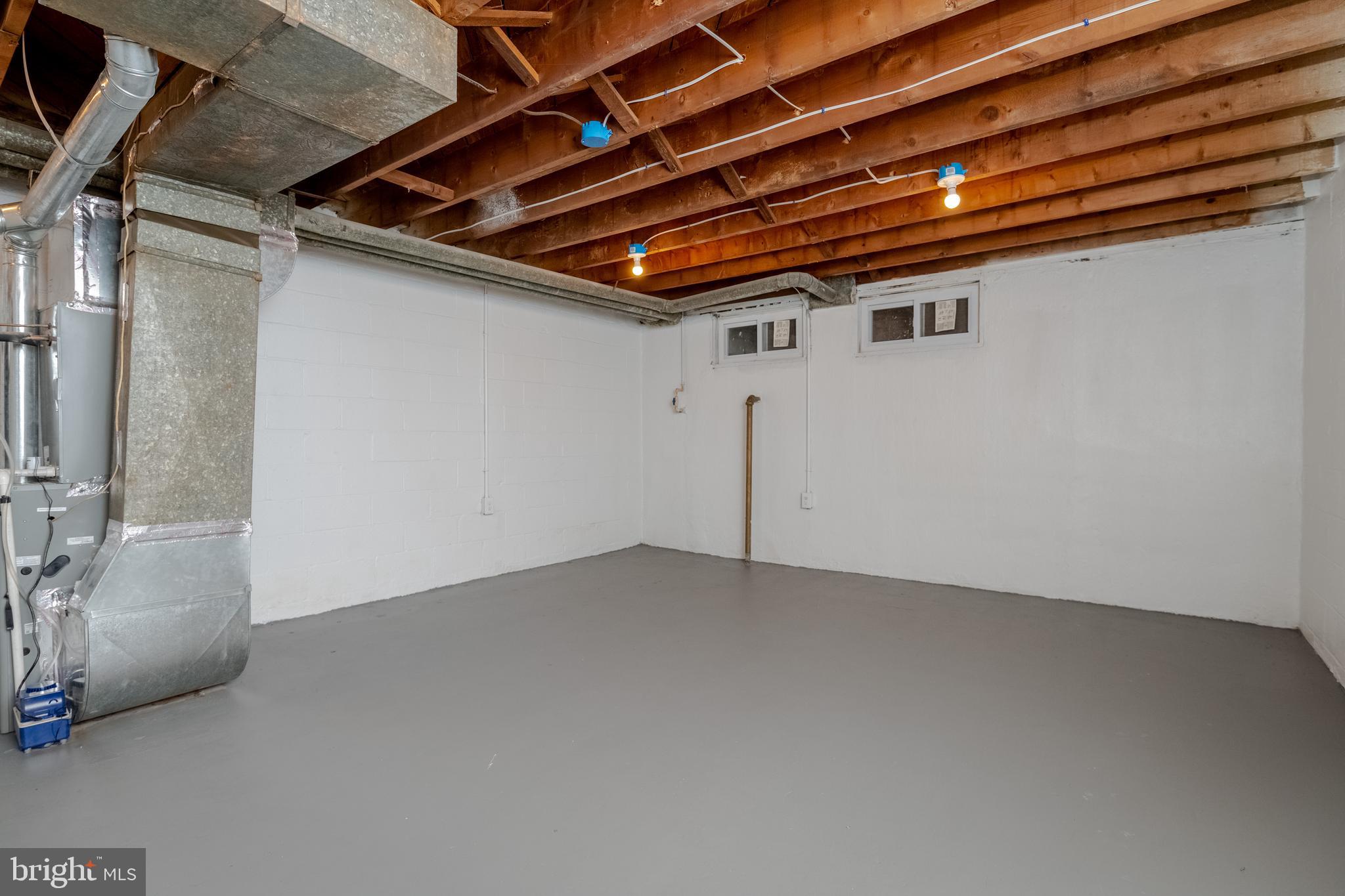 EASTWOOD HEIGHTS - Residential