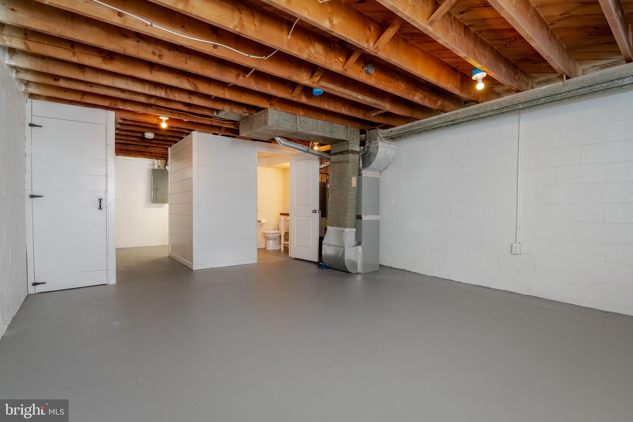 EASTWOOD HEIGHTS - Residential