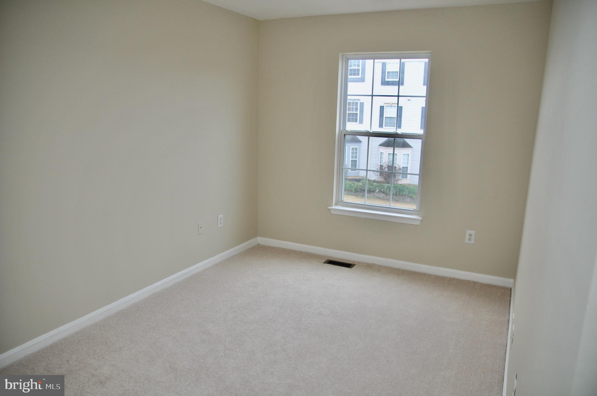 SEVEN OAKS - Residential Lease