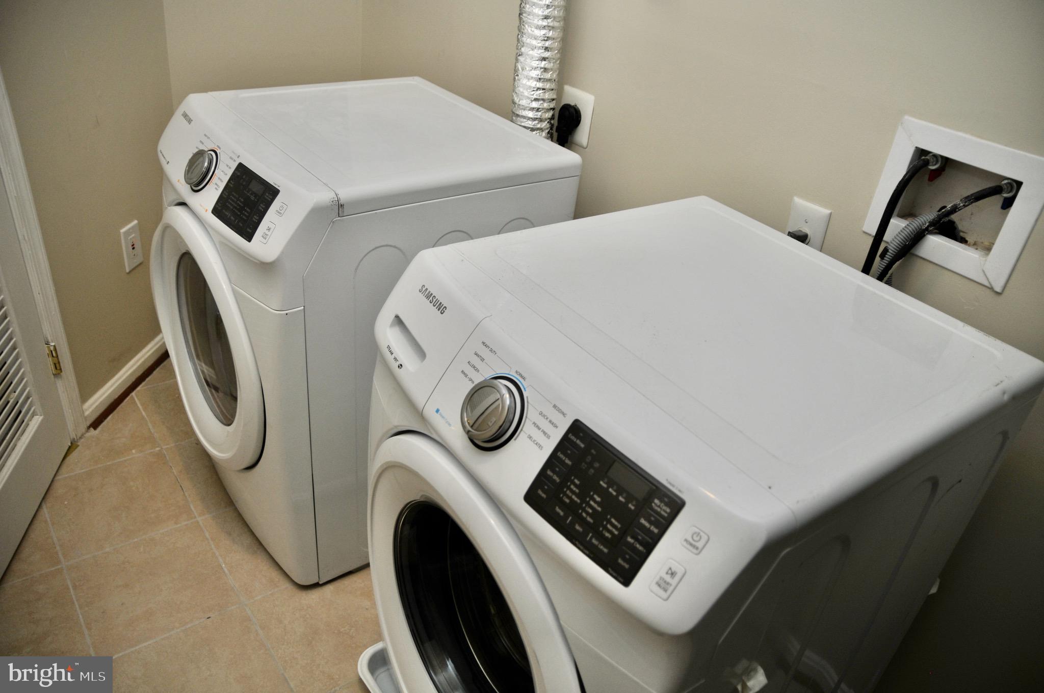 SEVEN OAKS - Residential Lease