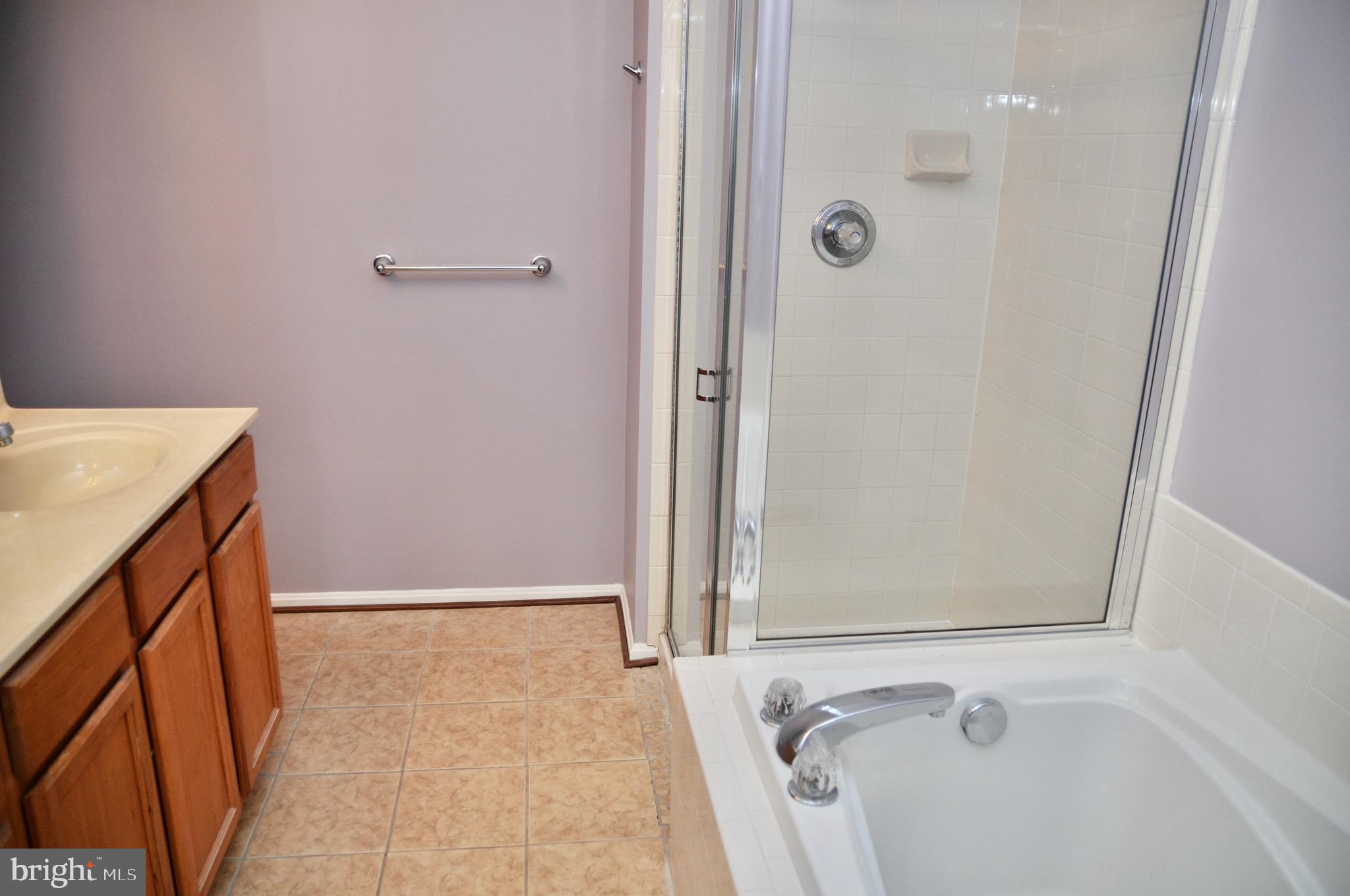 SEVEN OAKS - Residential Lease