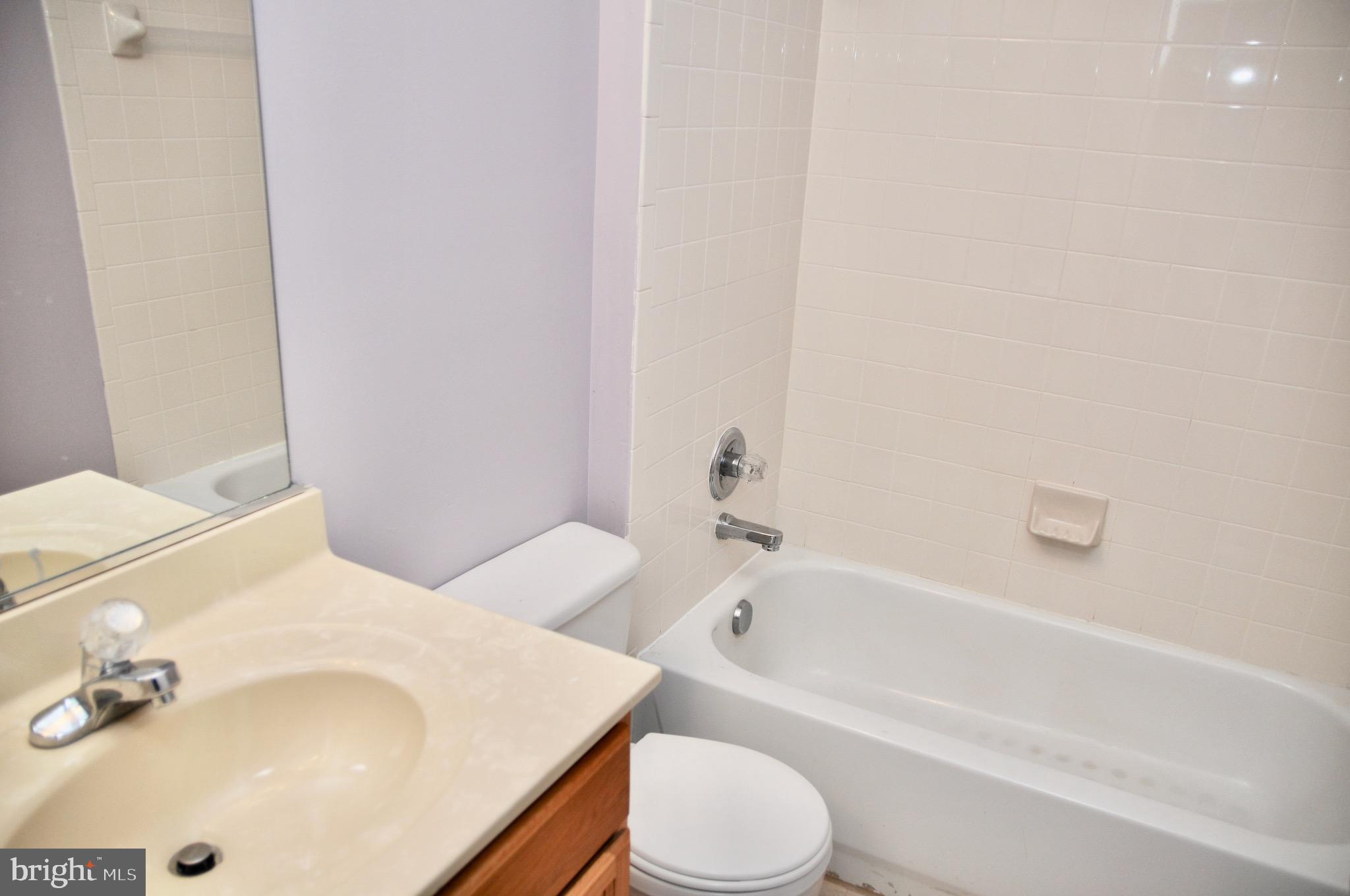 SEVEN OAKS - Residential Lease