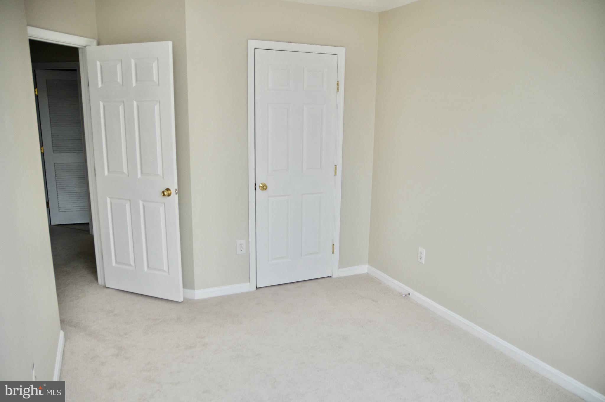 SEVEN OAKS - Residential Lease