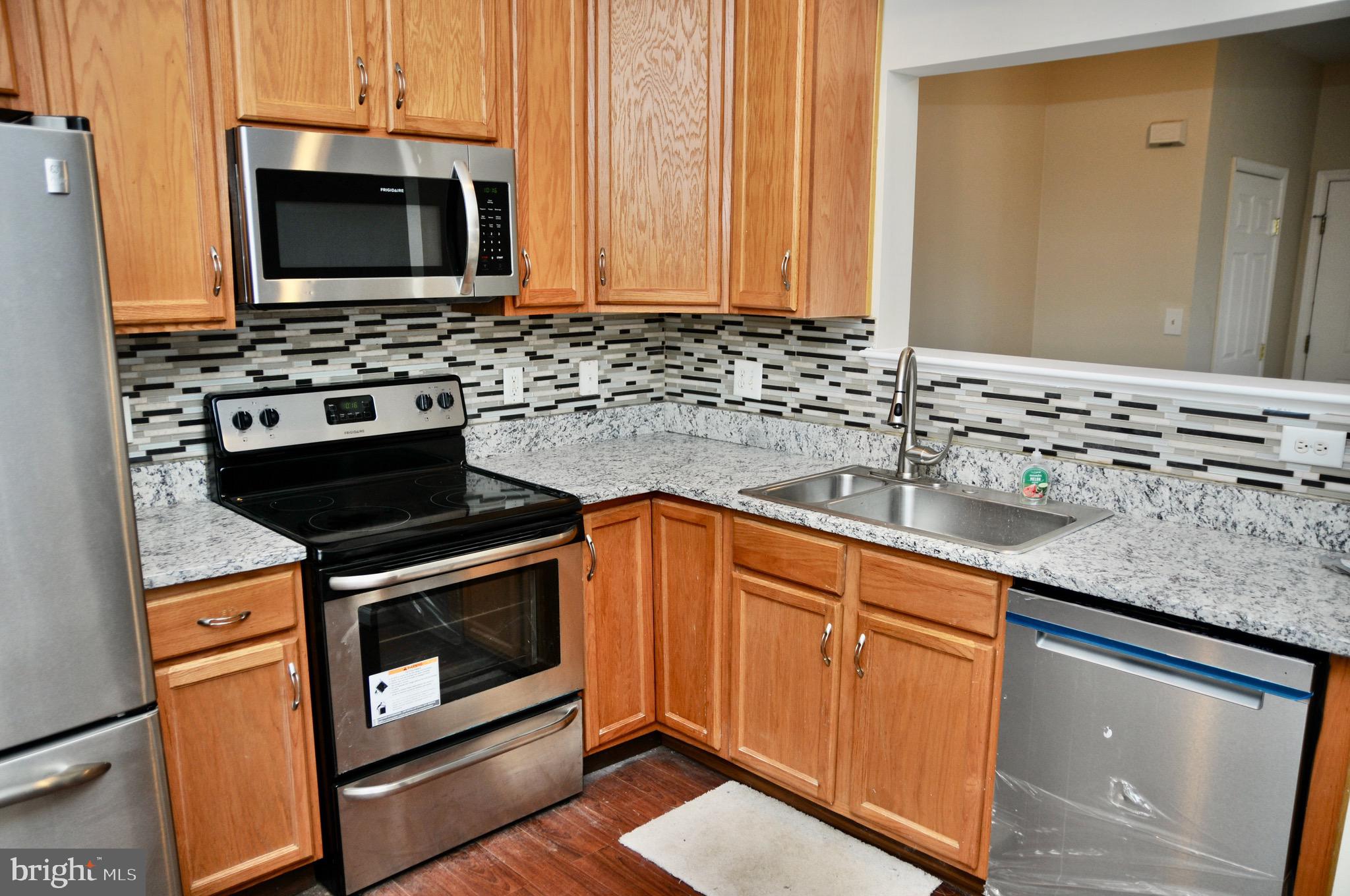 SEVEN OAKS - Residential Lease