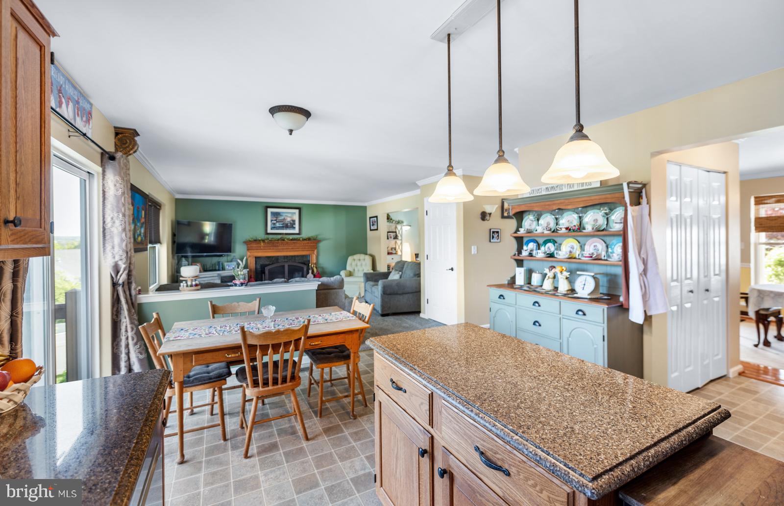 1035 OAK HILL VIEW DRIVE