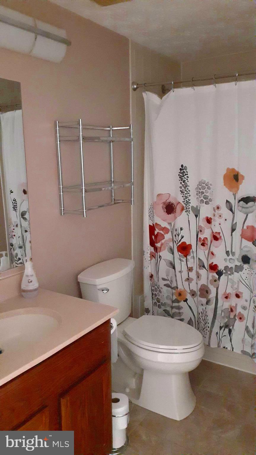 GOLDEN TREE - Residential