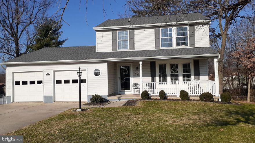 Back on Market due to financing Beautiful Colonial Home on quiet cul-de-sac located close to main commuter routes & shopping.  Main level features all replaced wood floors. Remodeled eat in kitchen  with custom Kraftsman Cabinets & Quartz Counters  (2017).  Formal Living Room & Dining Room.  Family Room  with sliders leading to composite deck overlooking large back yard.  Upper level includes large master bedroom with walk in closet.  Updates include New Roof 2020, CAC 2019, Water Heater 2020, Replacement windows  & Newer Carpet . Finished basement with walkout  and separate laundry room with plenty of storage.  Back yard includes screened enclosed patio.  Oversized 2 car garage with inside entrance to kitchen.  This one won't last long!