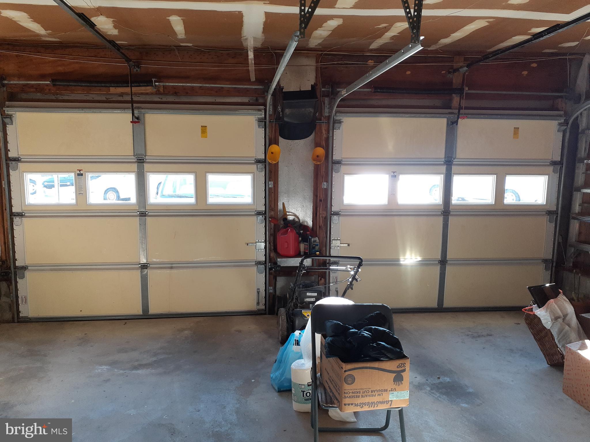 GOLDEN TREE - Residential