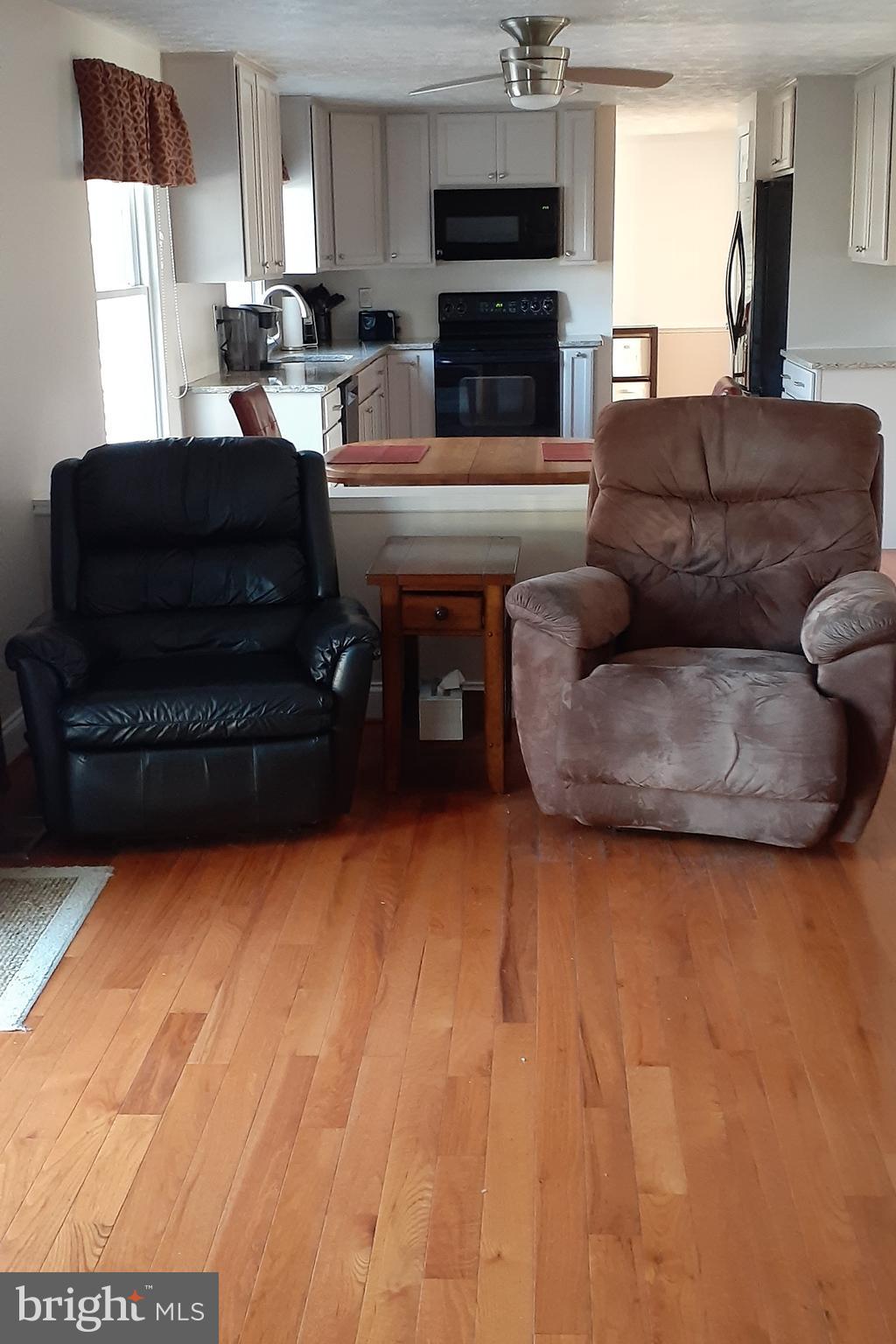 GOLDEN TREE - Residential