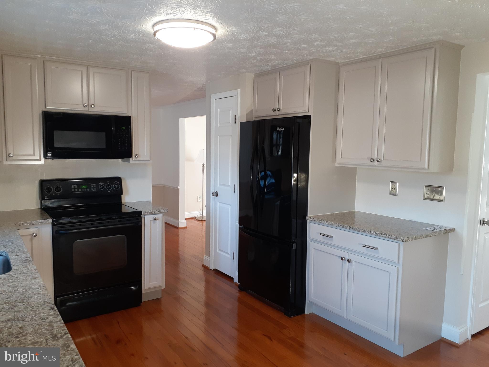 GOLDEN TREE - Residential