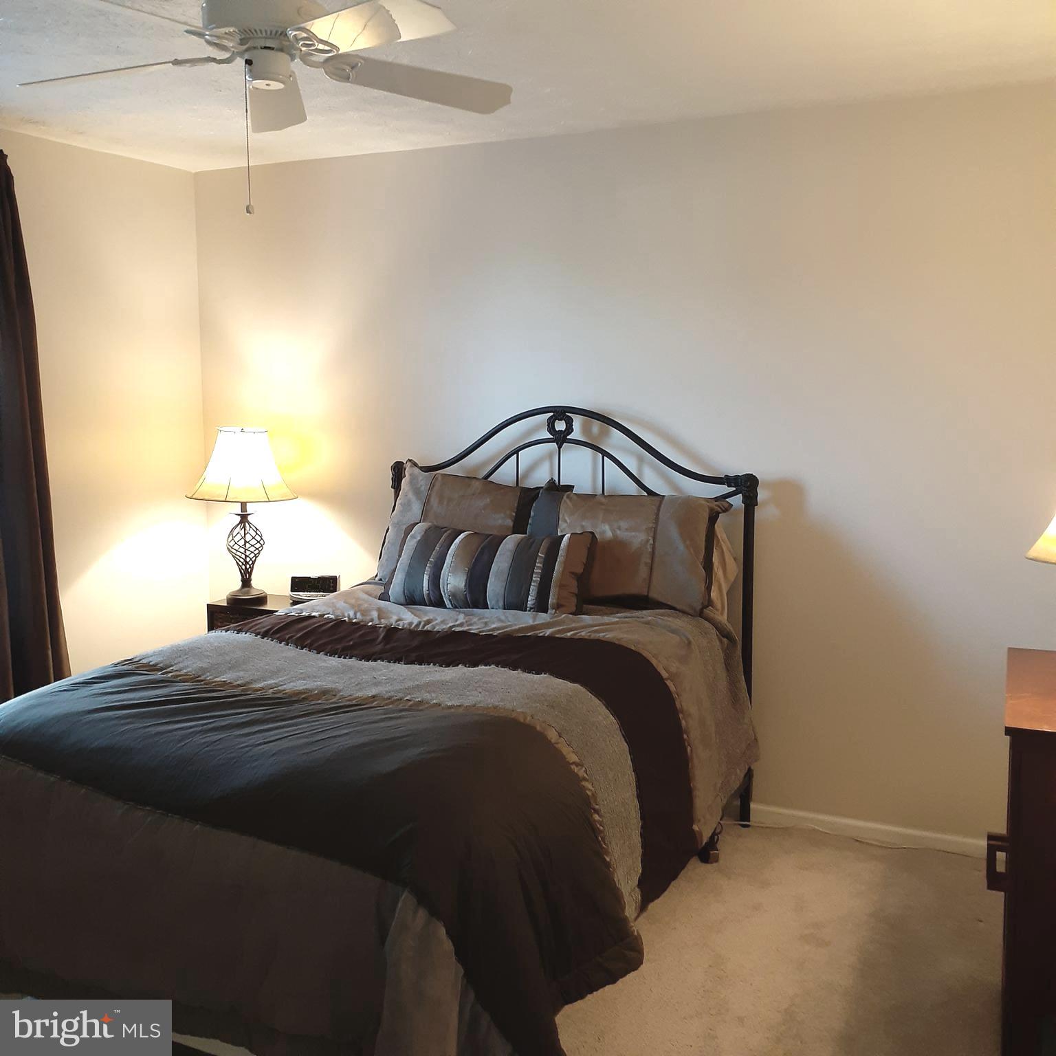 GOLDEN TREE - Residential