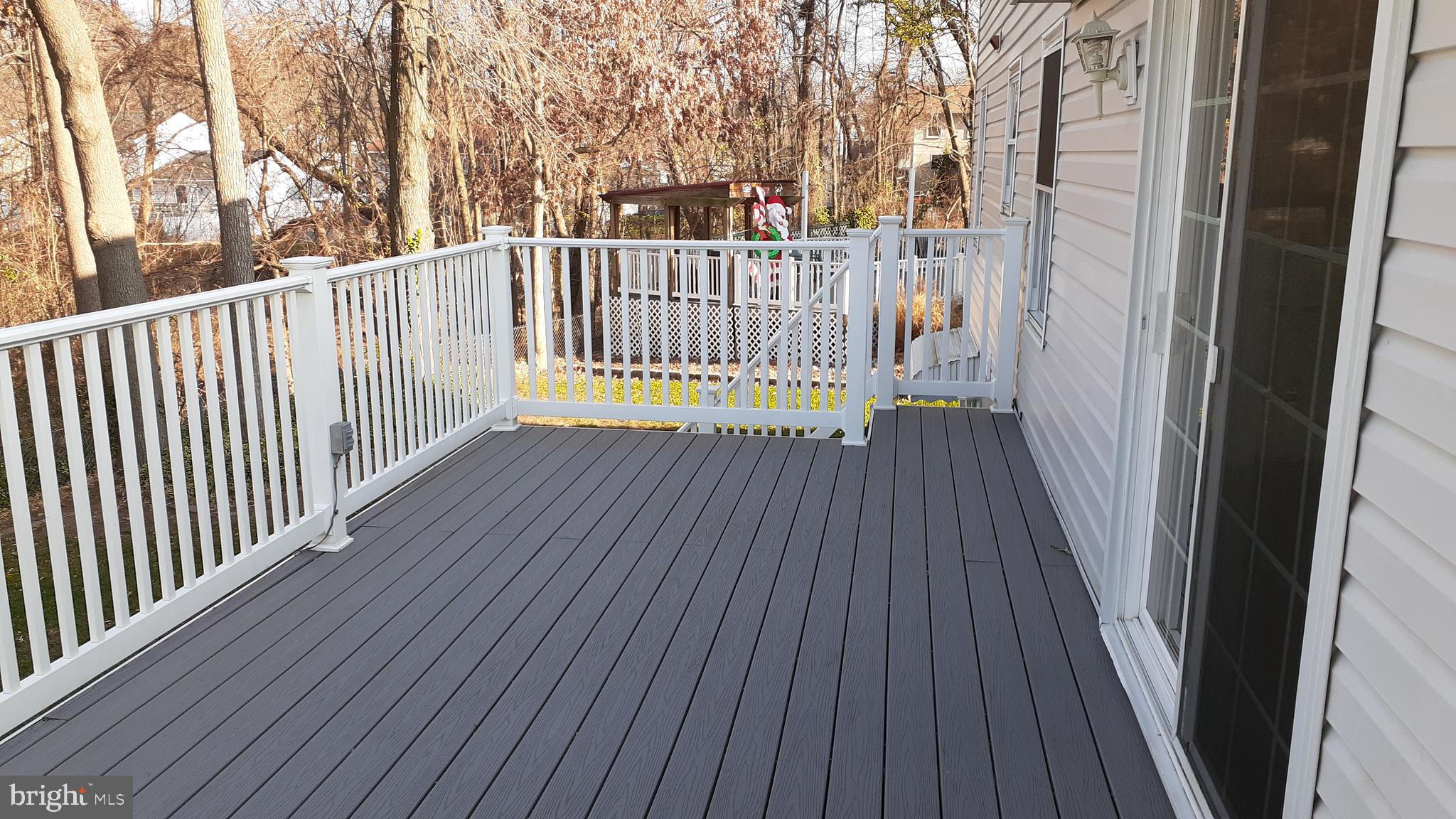 GOLDEN TREE - Residential