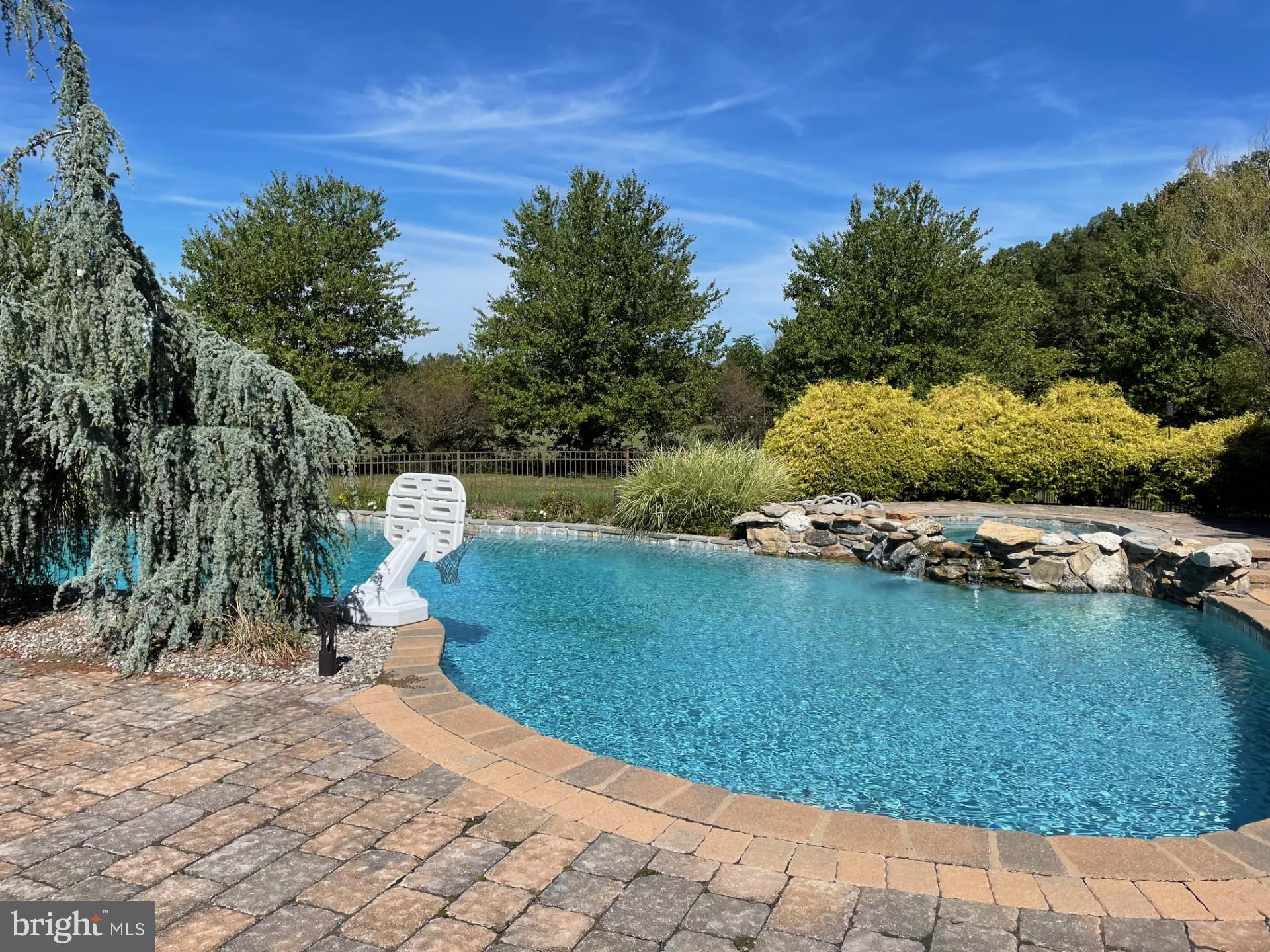 FOX VIEW HUNT - Residential