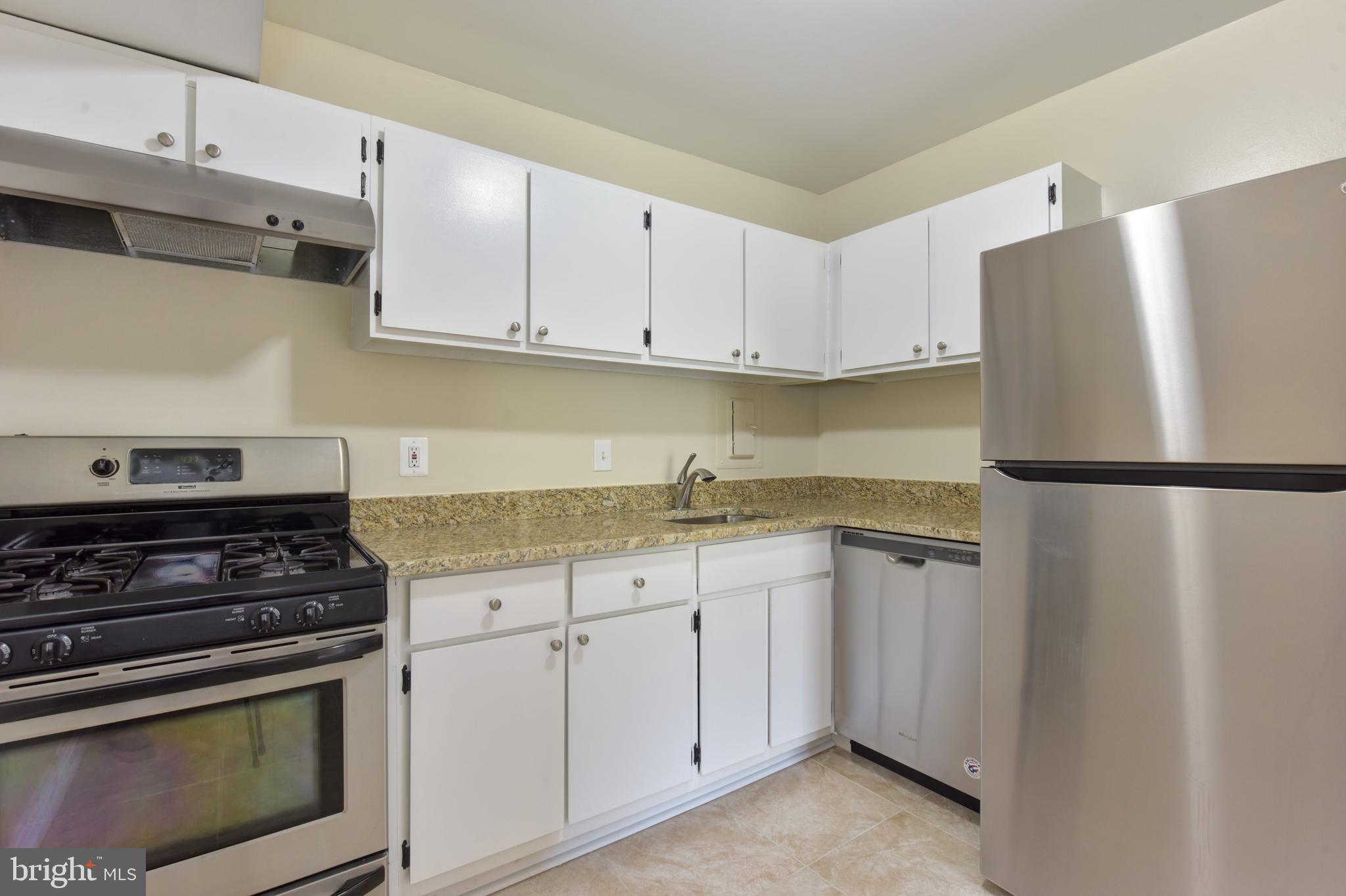 CANTERBURY SQUARE - Residential