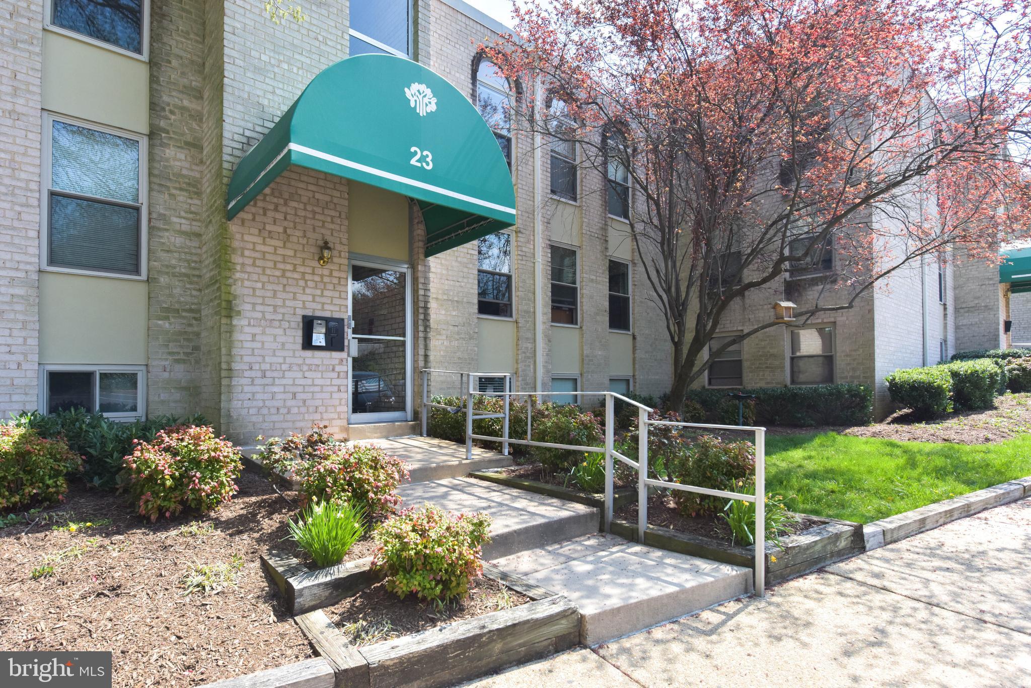 CANTERBURY SQUARE - Residential