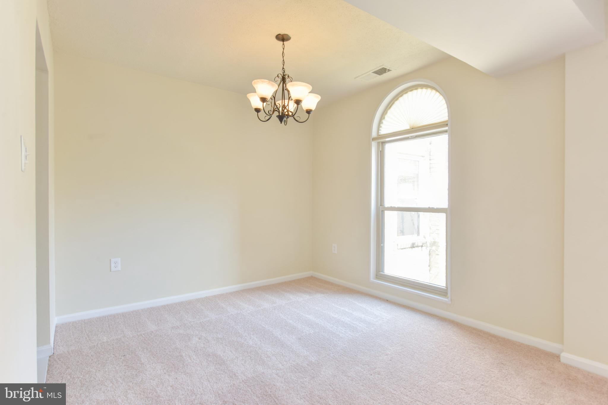 CANTERBURY SQUARE - Residential