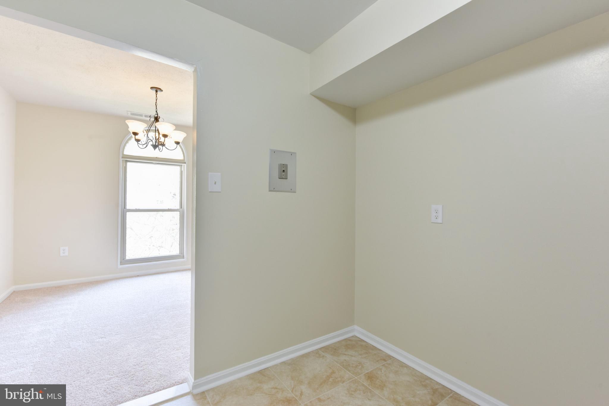 CANTERBURY SQUARE - Residential