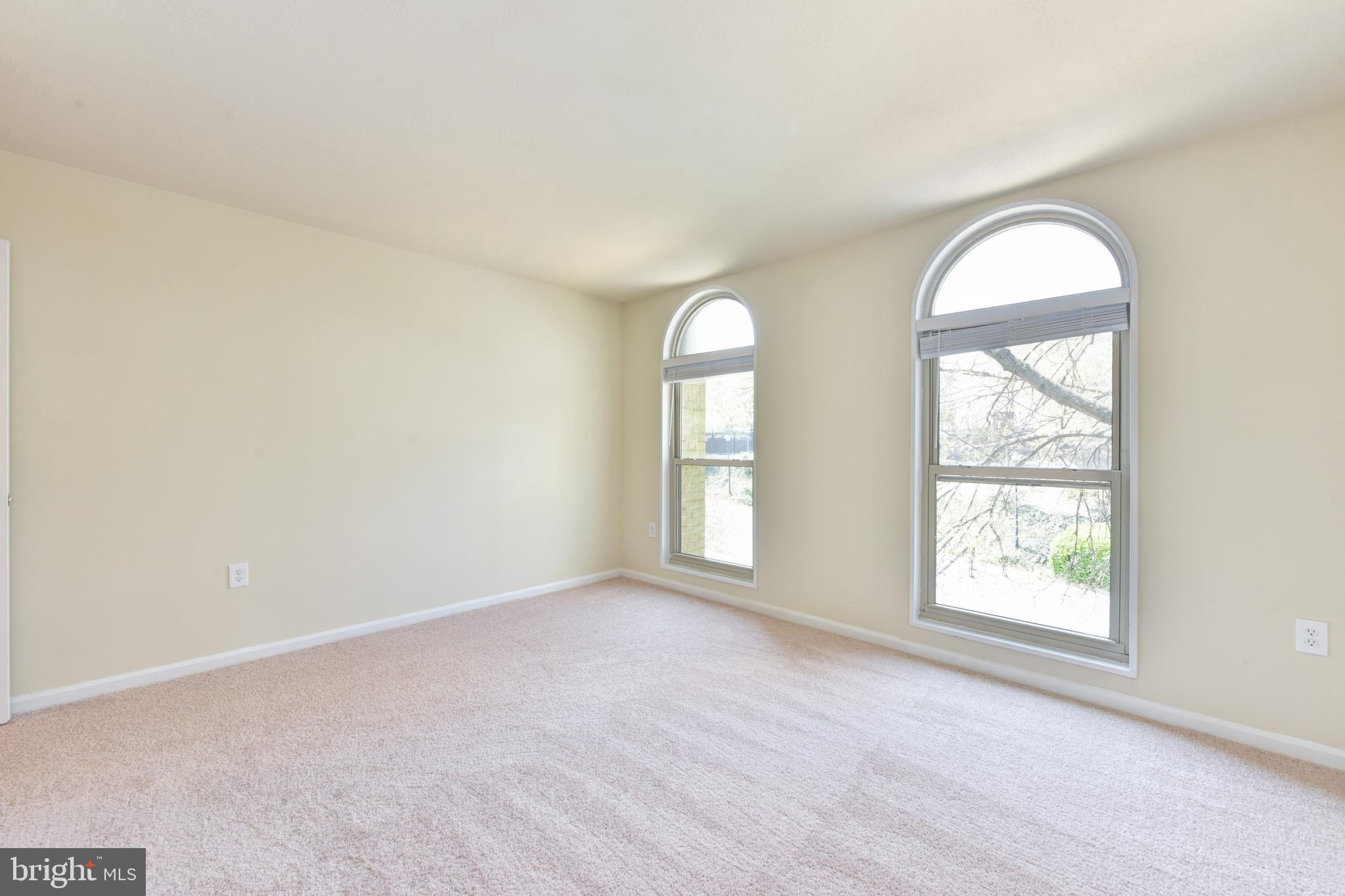 CANTERBURY SQUARE - Residential