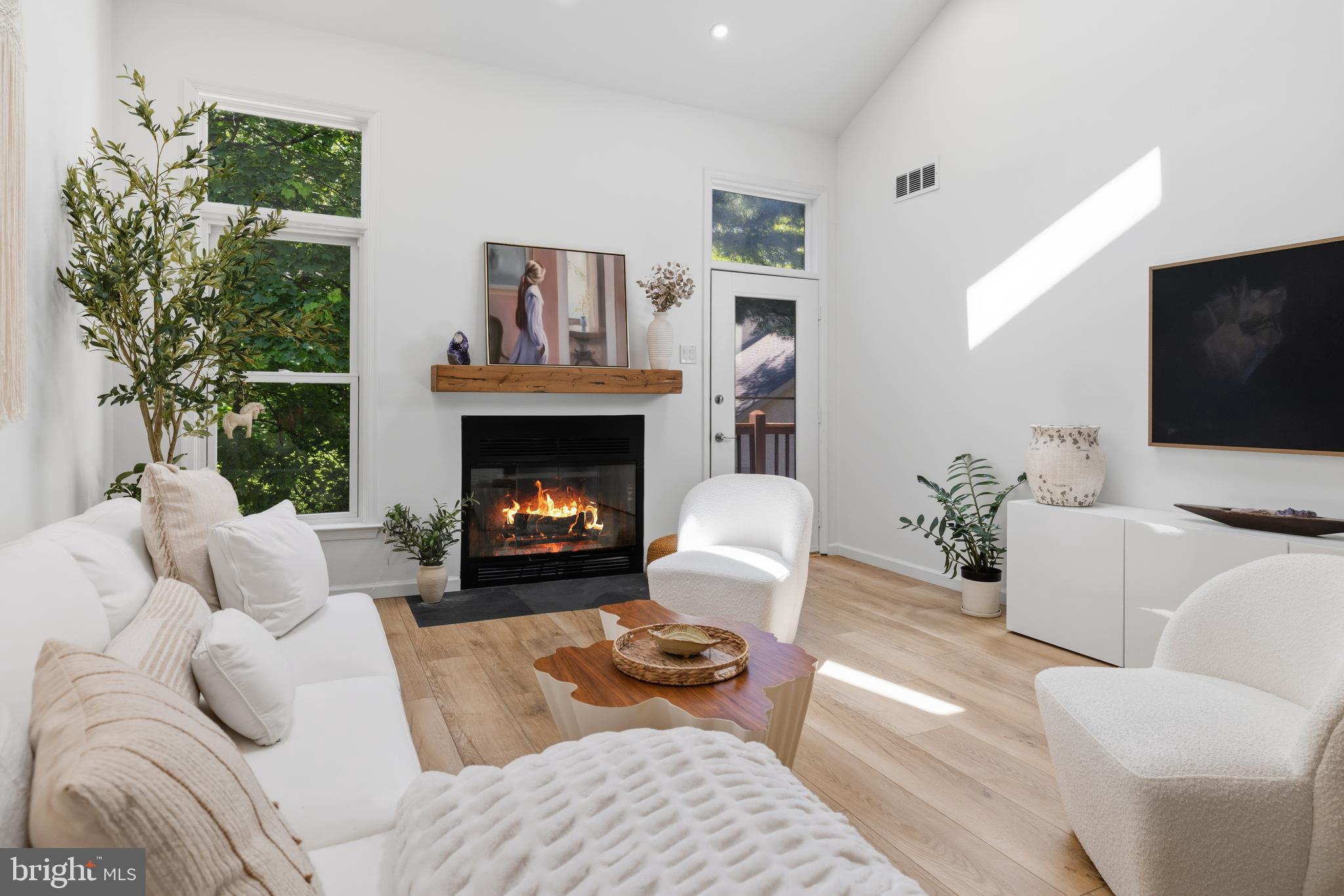 BREYER WOODS - Residential