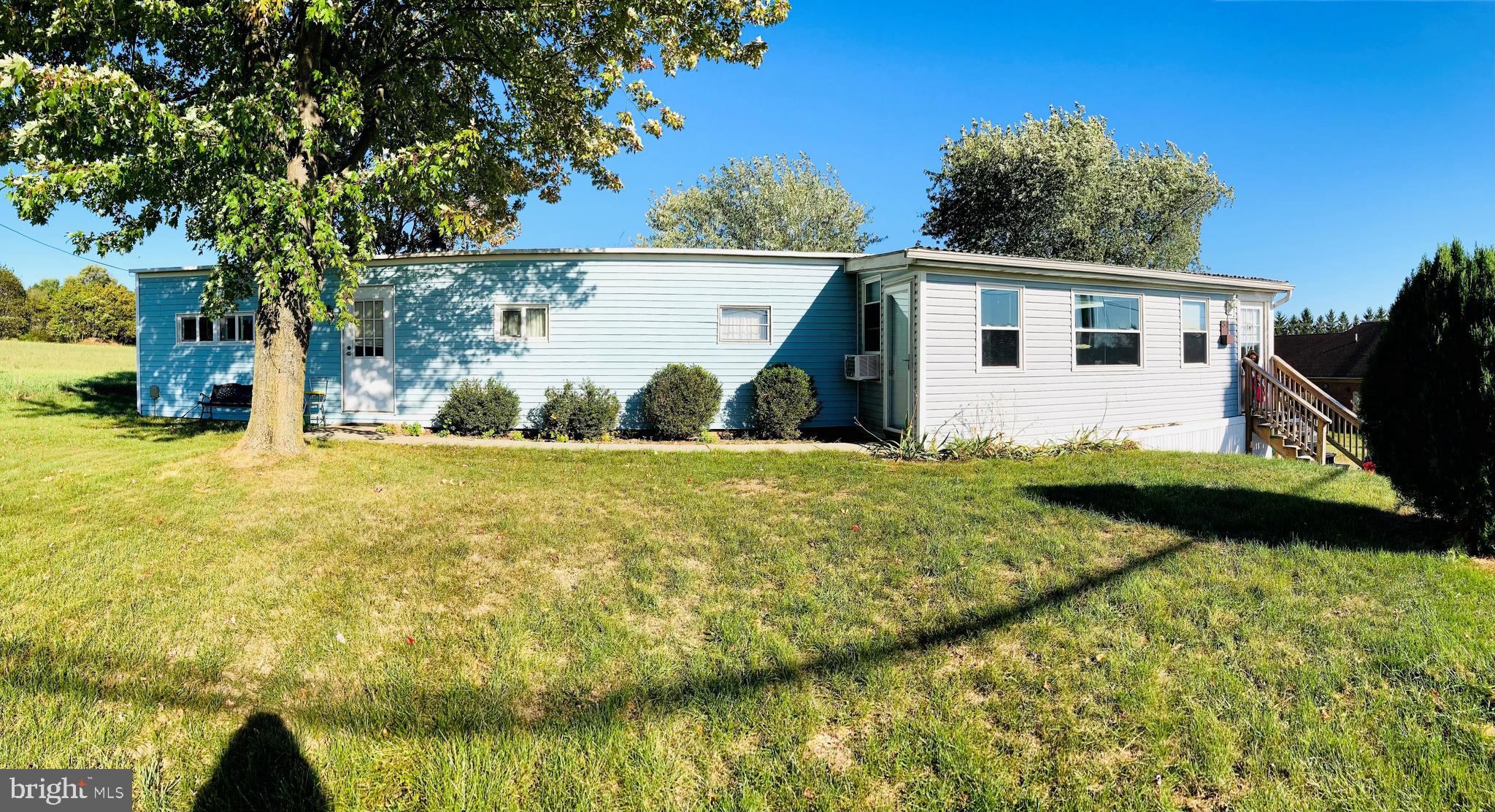 Prime Investment Opportunity in a High-Density Residential Area! This cozy 2-bedroom, 1-bath home, built on a permanent foundation, provides a flexible living space suitable for homeowners, investors, or developers. The property has the potential for a 3rd bedroom, enhancing its appeal. It is zoned for 'Medium to High Residential,' offering a wide range of possibilities. The property boasts an excellent location, blending the serenity of the countryside with the convenience of urban living, making it an appealing prospect. This is a unique property opportunity in the area. Please note that the buyer or the buyer's agent is responsible for gathering information on usage.
