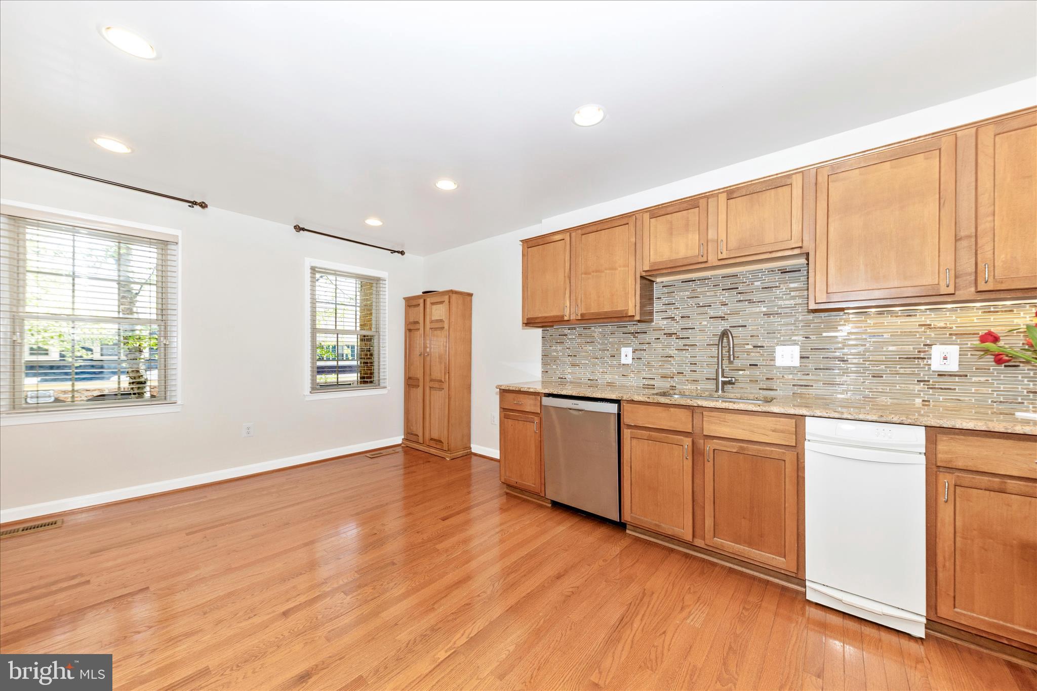 OLD GEORGETOWN VILLAGE - Residential