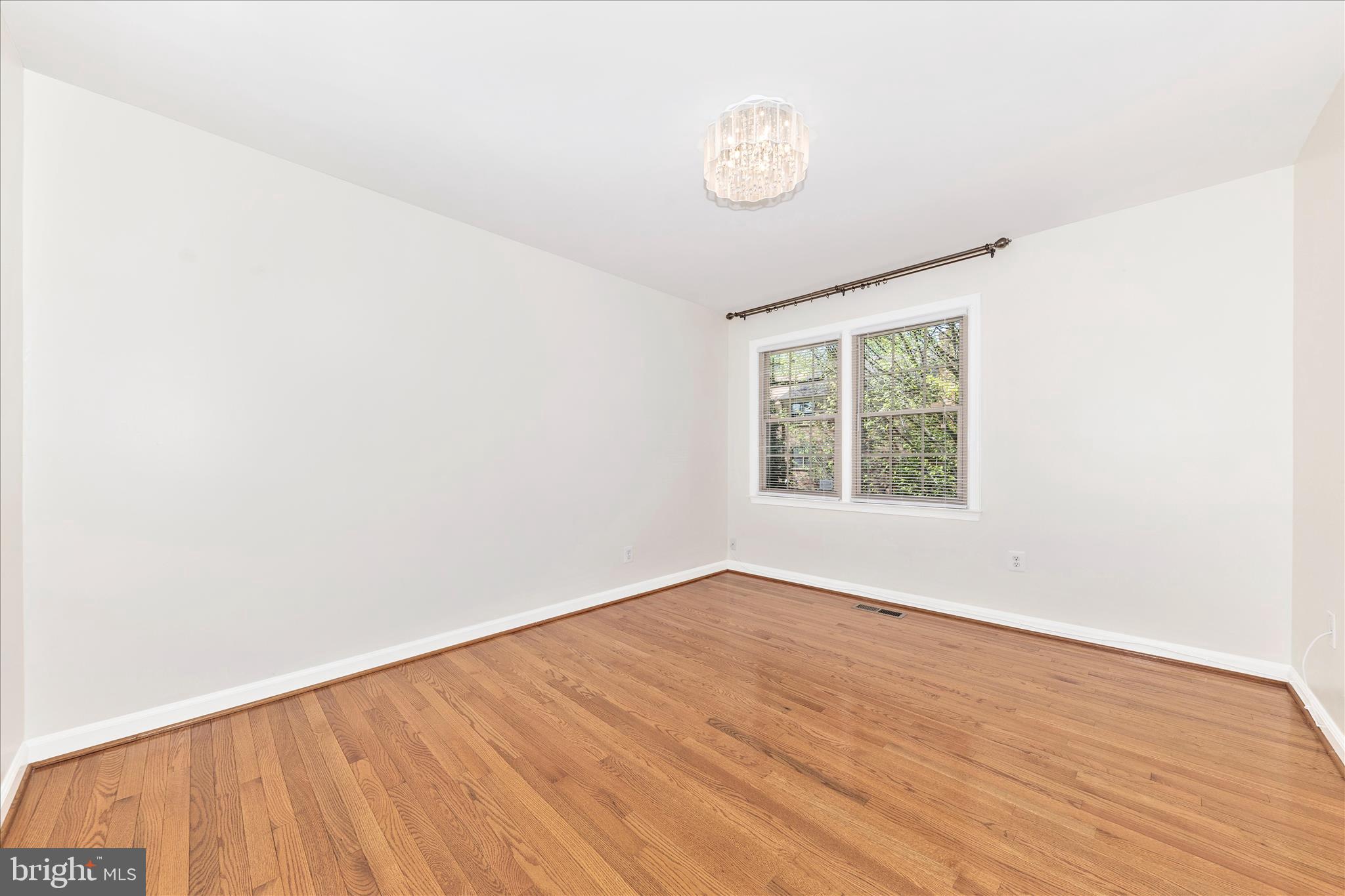 OLD GEORGETOWN VILLAGE - Residential