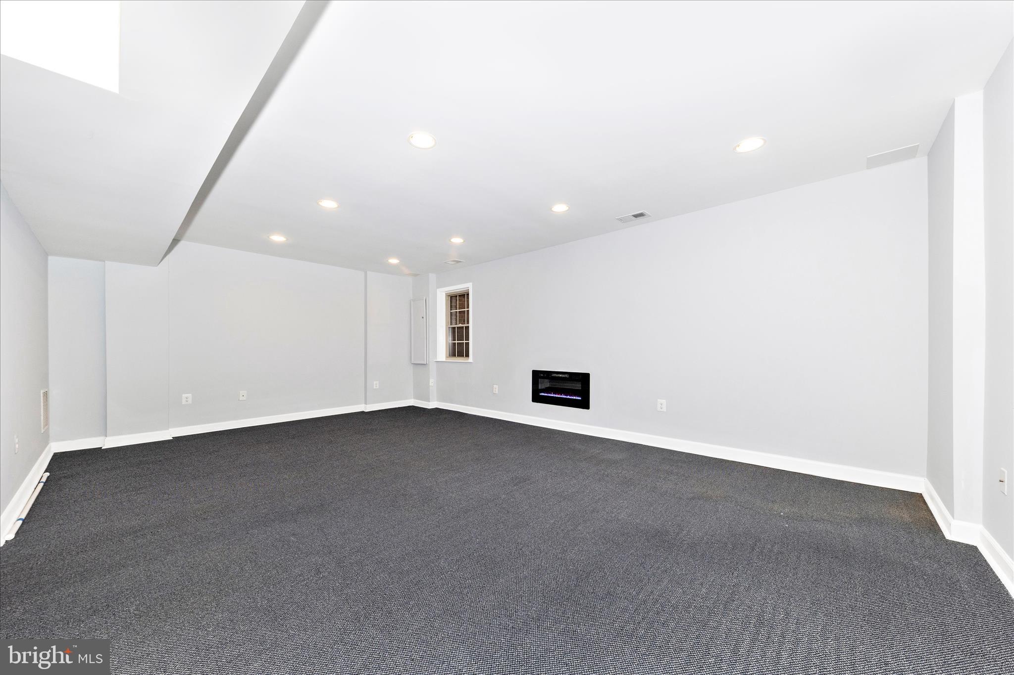 OLD GEORGETOWN VILLAGE - Residential