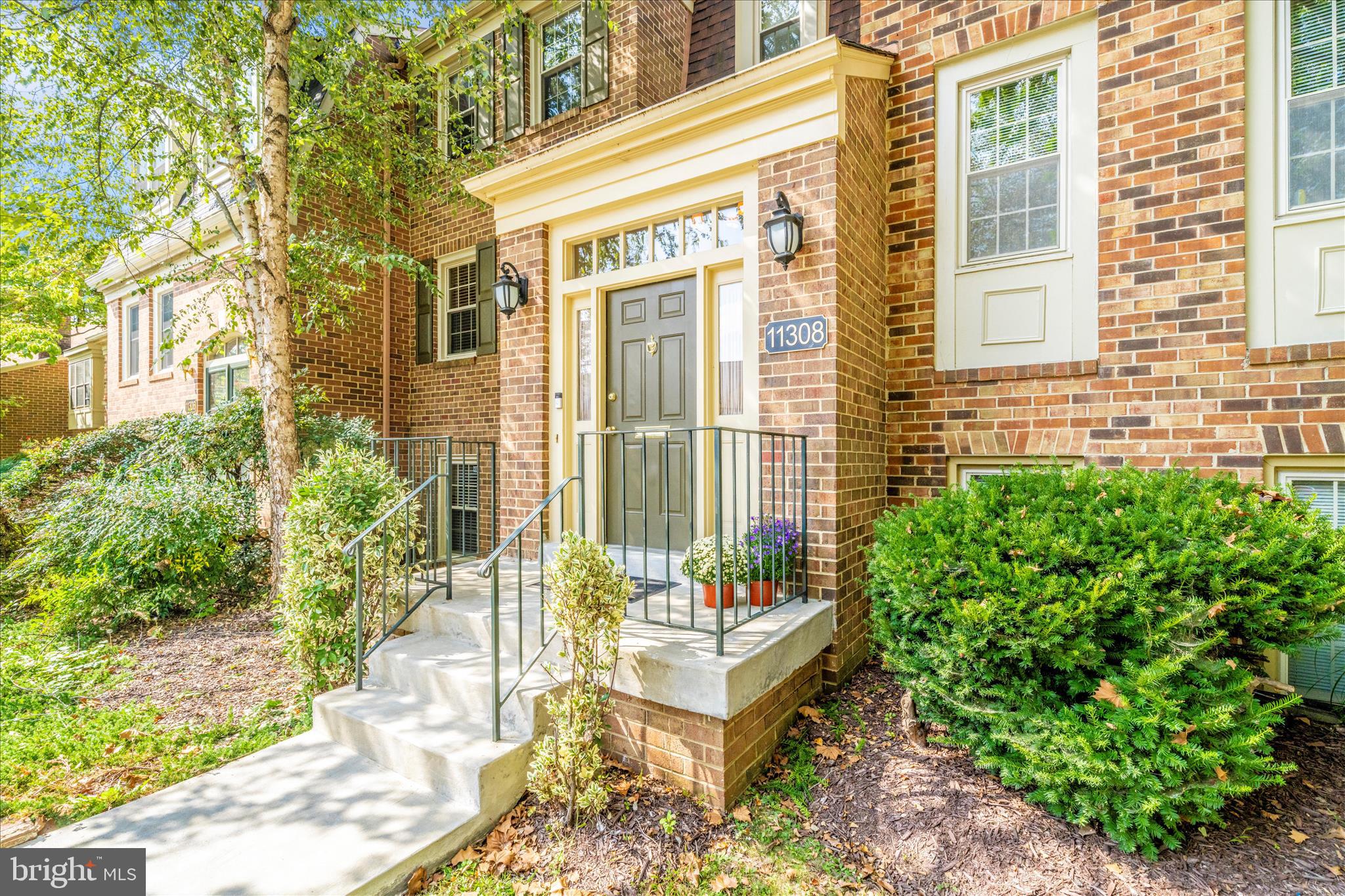 OLD GEORGETOWN VILLAGE - Residential