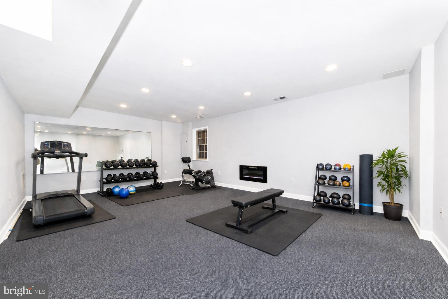 OLD GEORGETOWN VILLAGE - Residential