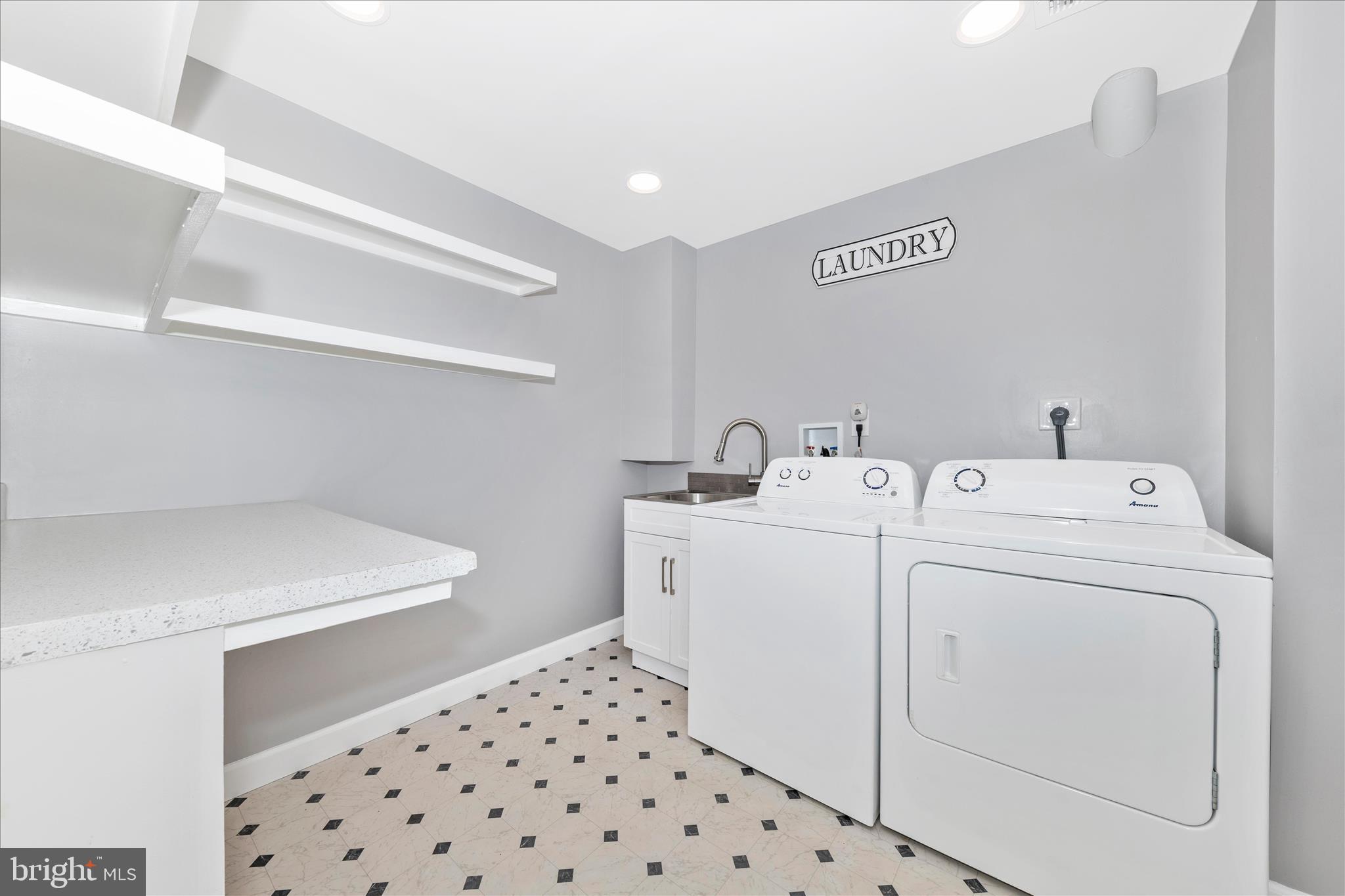 OLD GEORGETOWN VILLAGE - Residential